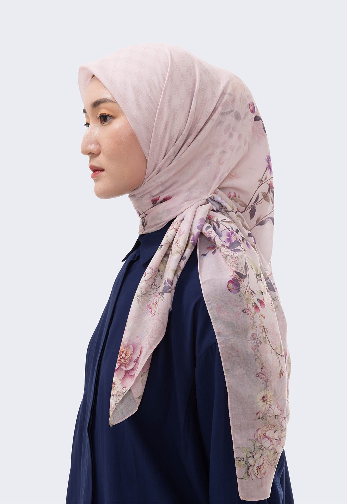 ASHVIA SCARF