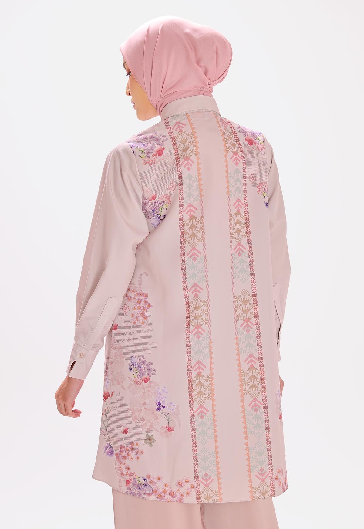 ILANA TUNIC