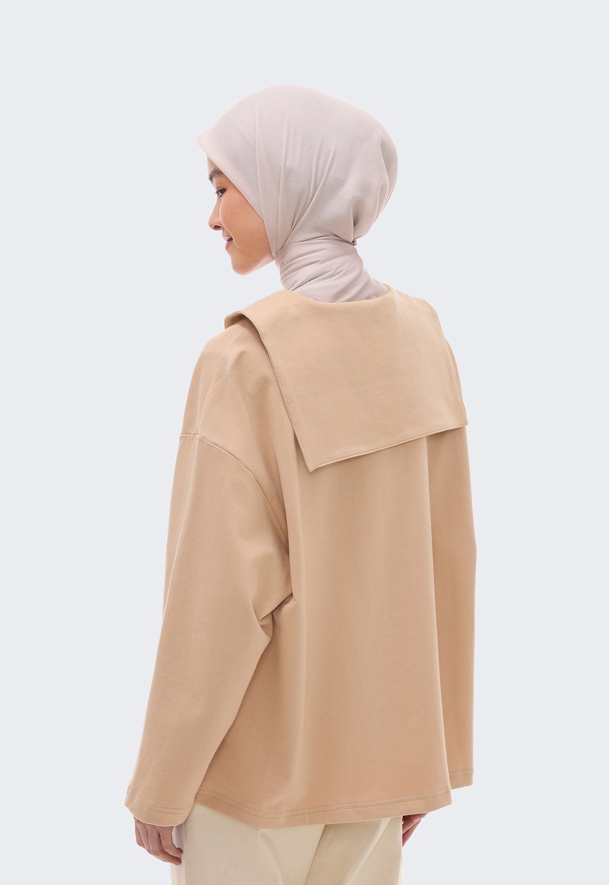 CHARMY TOP