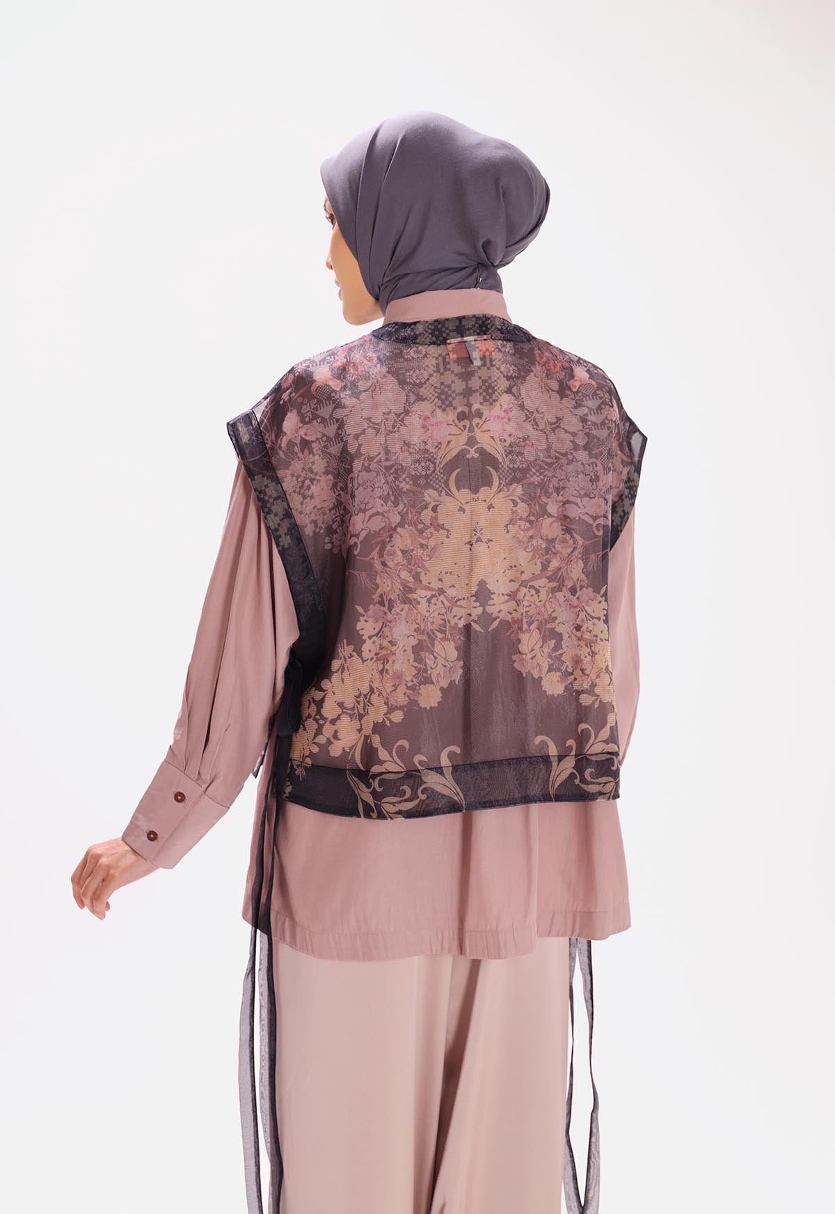 REA VEST