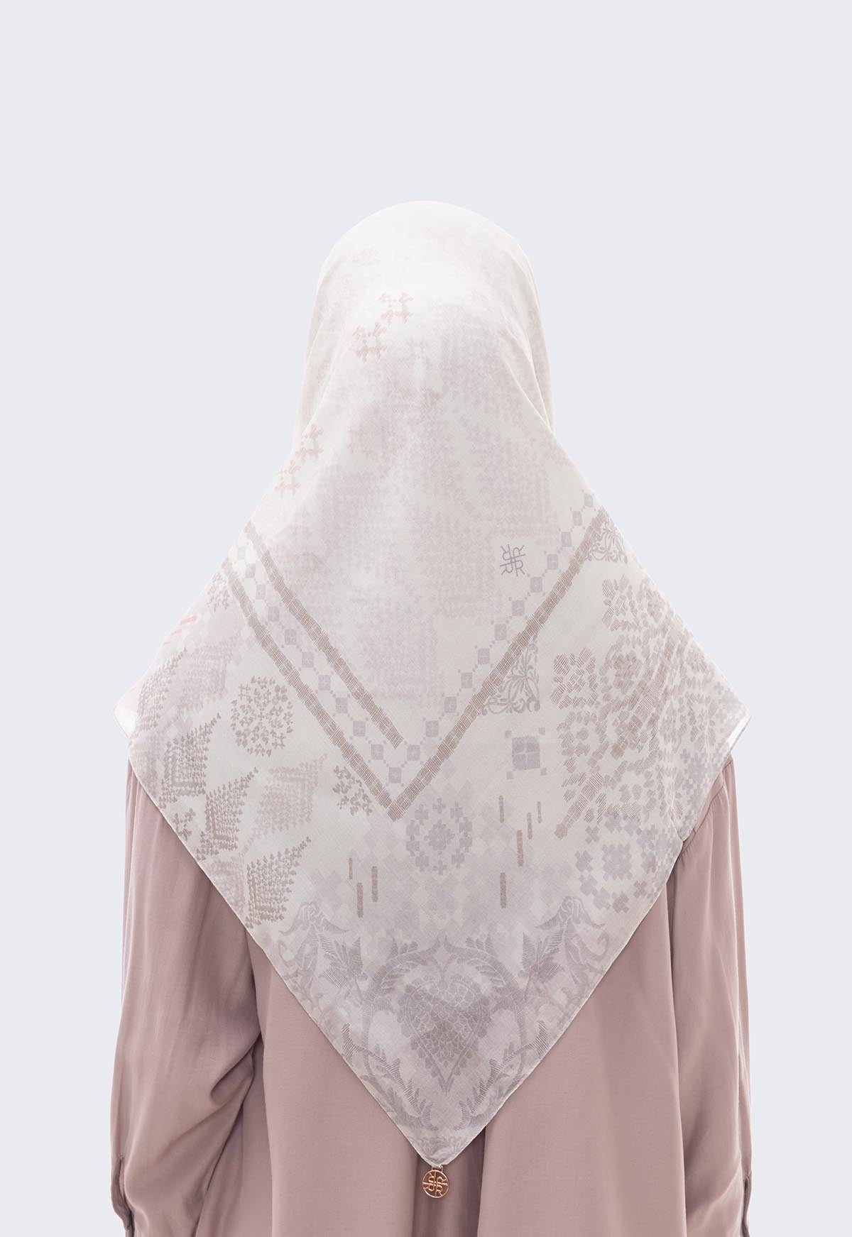 EVELINE SCARF