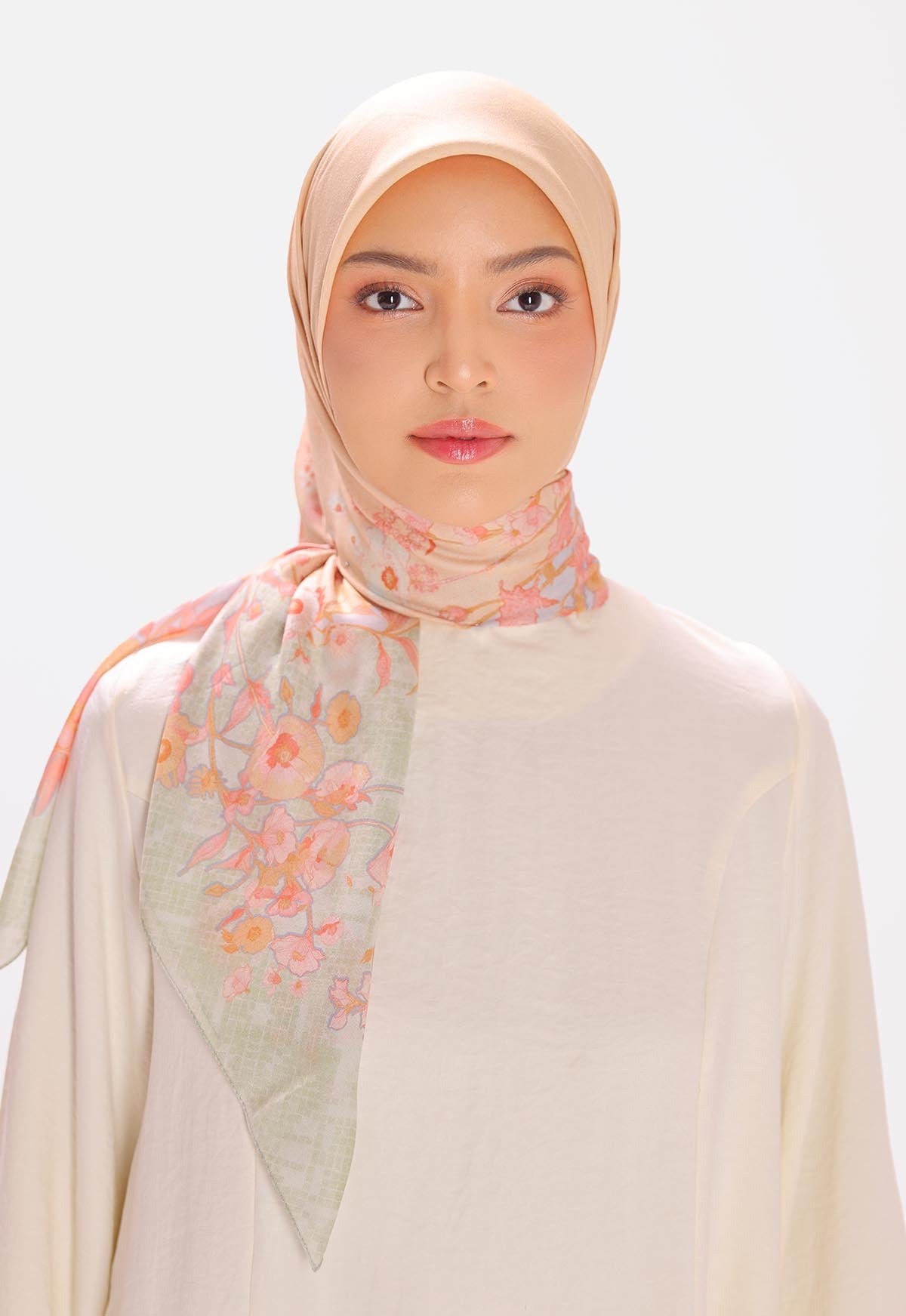 NAMIA SCARF