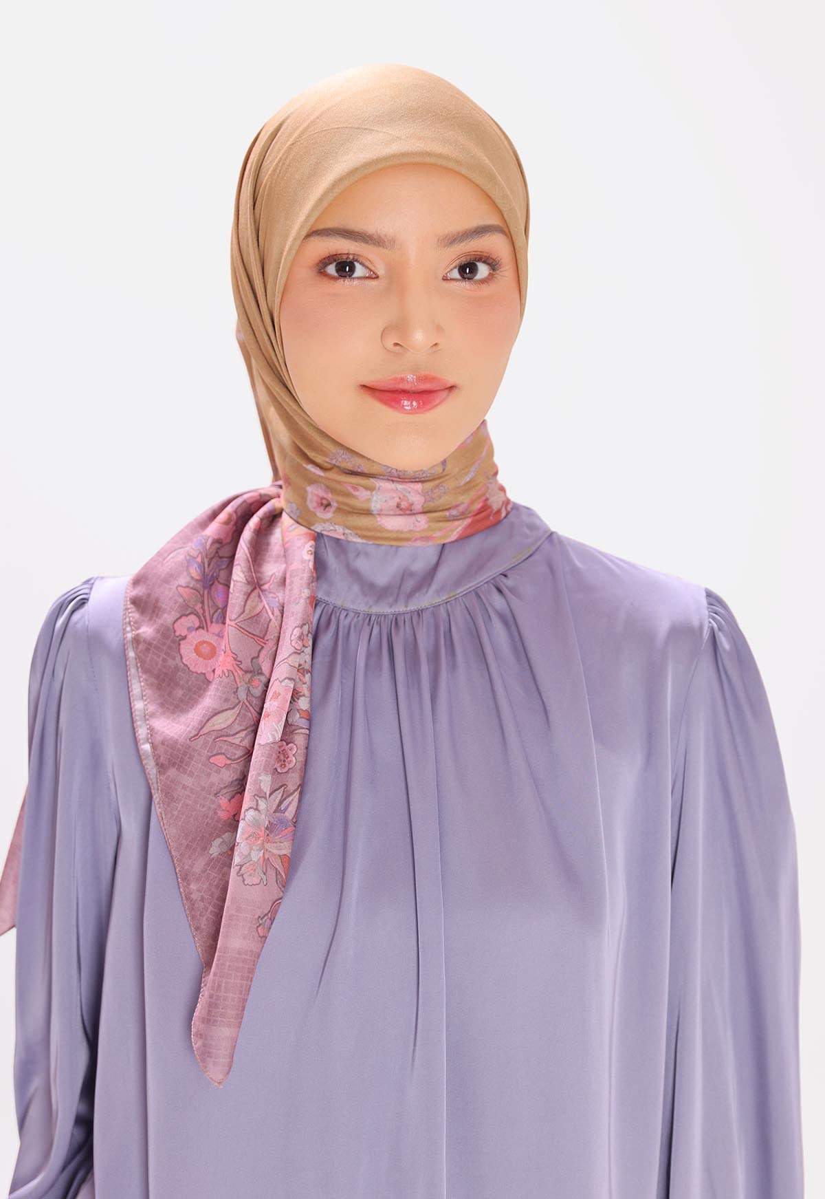 NAMIA SCARF