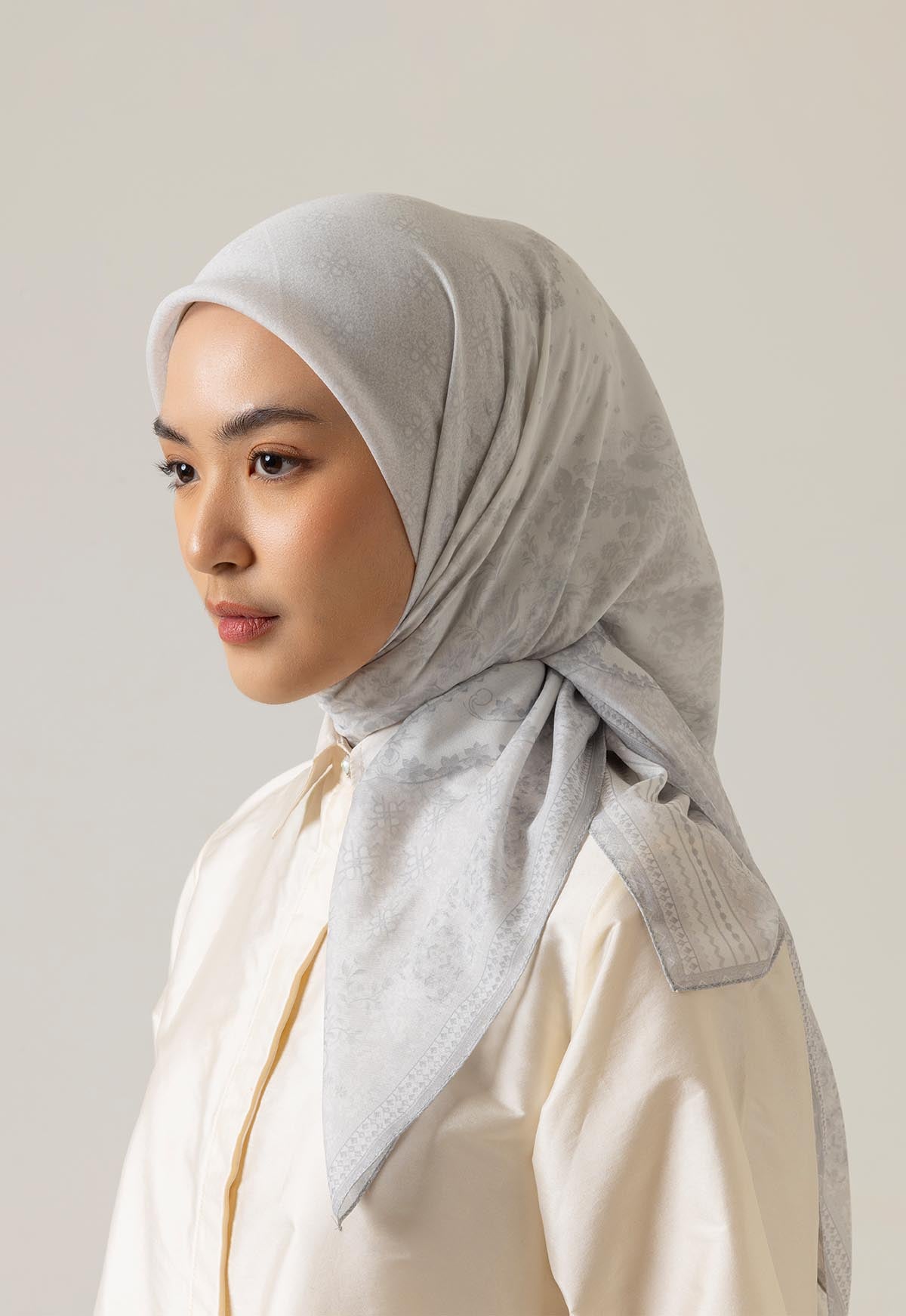 RUZI SCARF