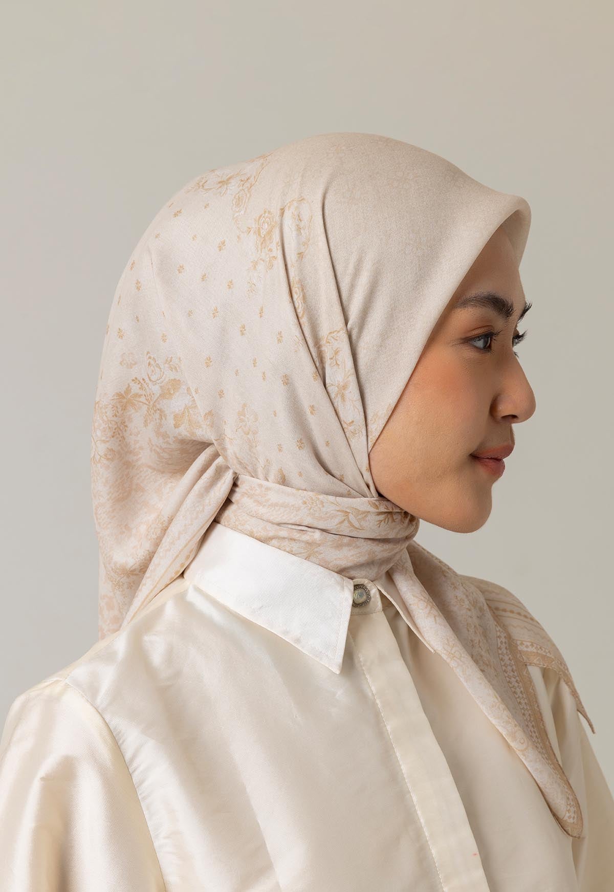 RUZI SCARF