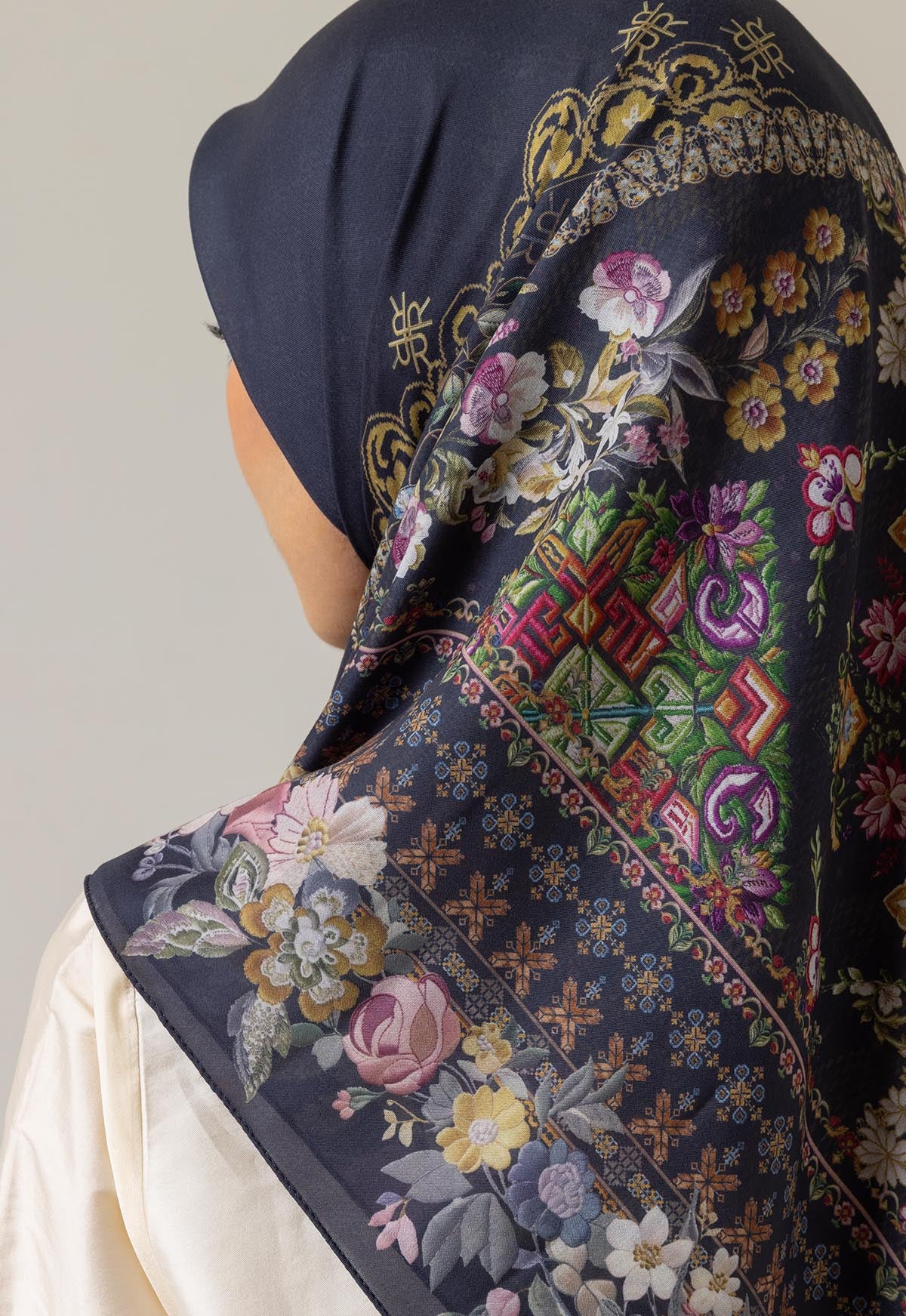 MILICA SCARF