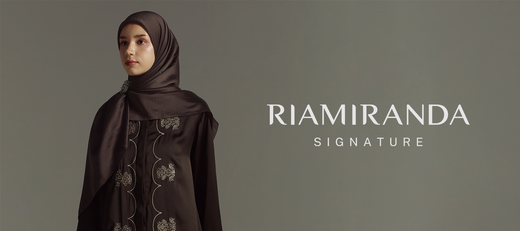SIGNATURE ABAYA