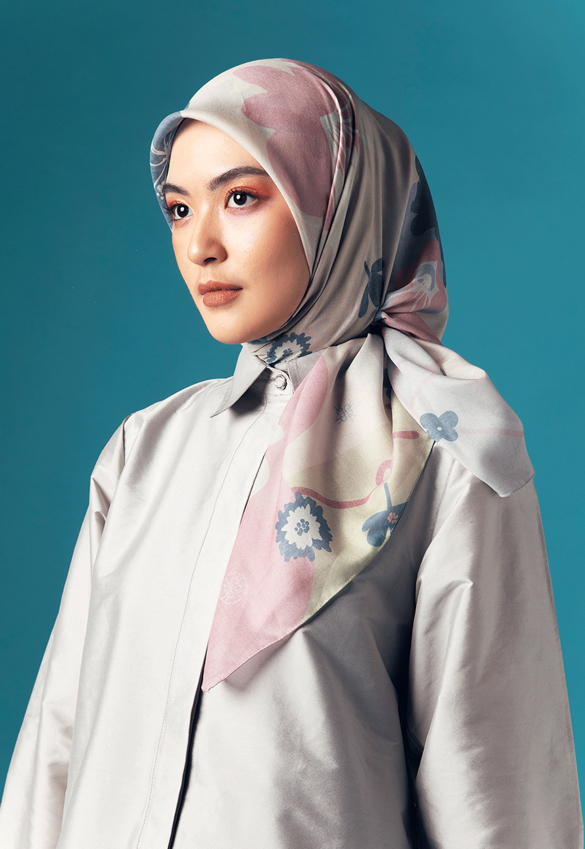 FLAVIA SCARF