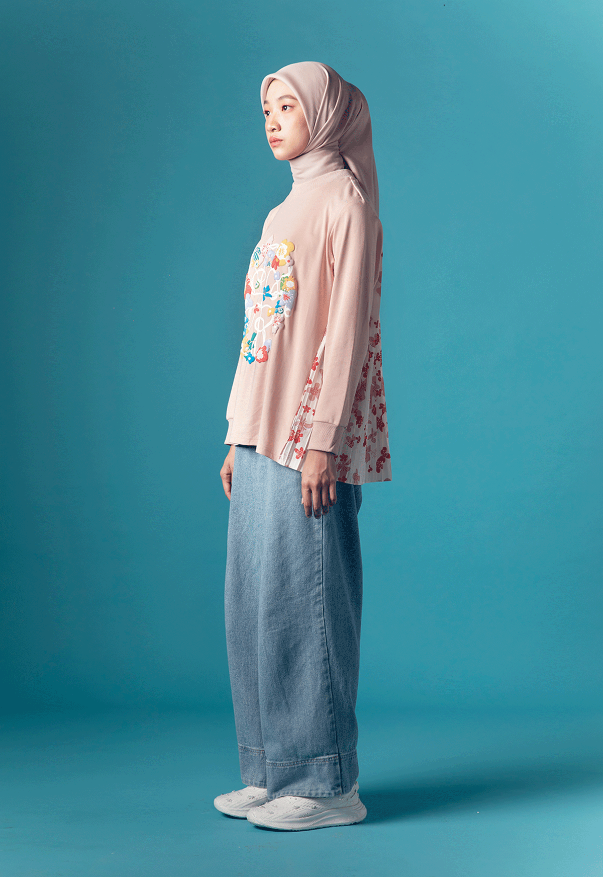 ARULA SWEATSHIRT