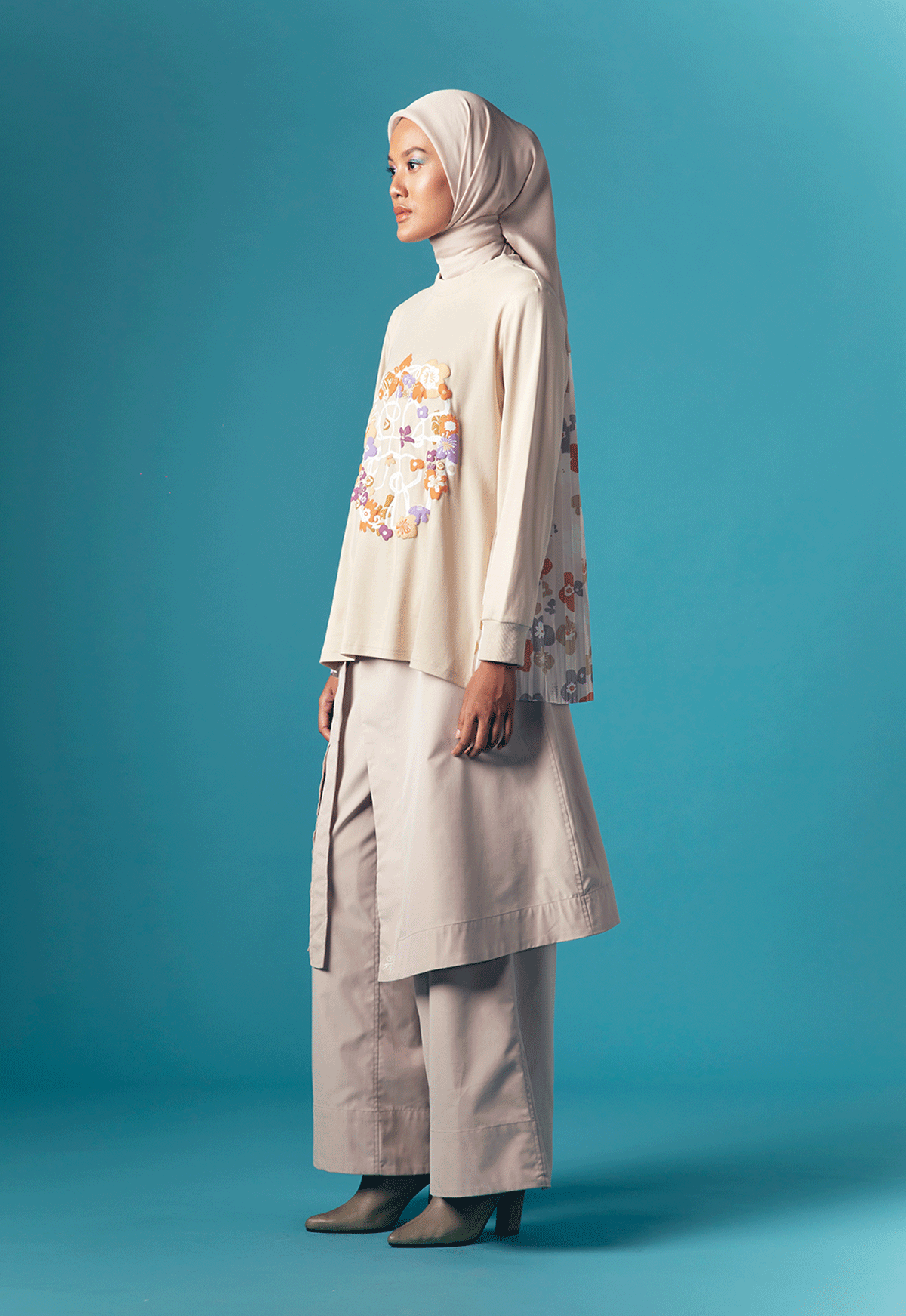 ARULA SWEATSHIRT