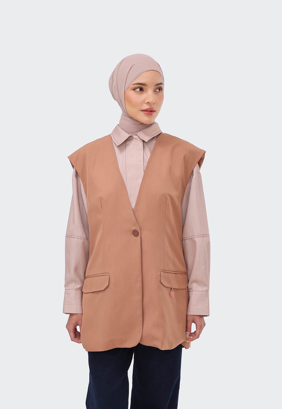 ISANDER VEST