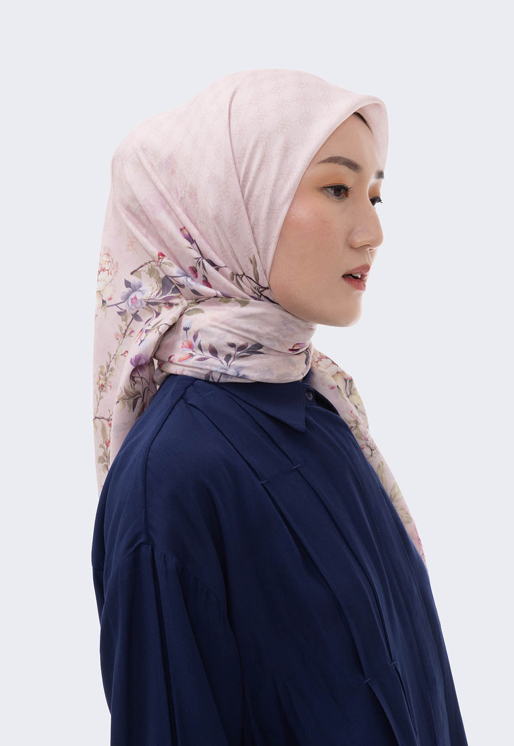ASHVIA SCARF