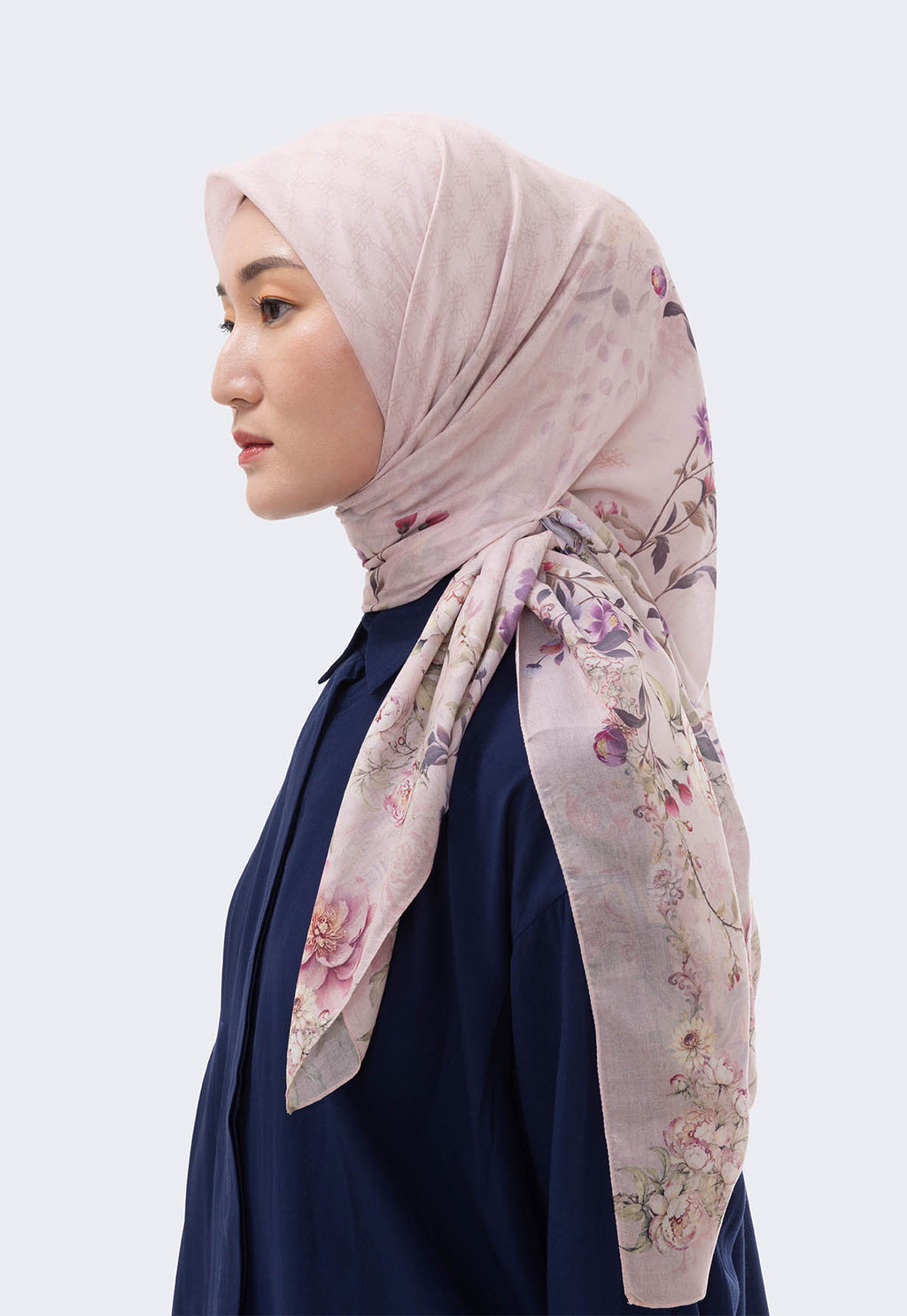 ASHVIA SCARF