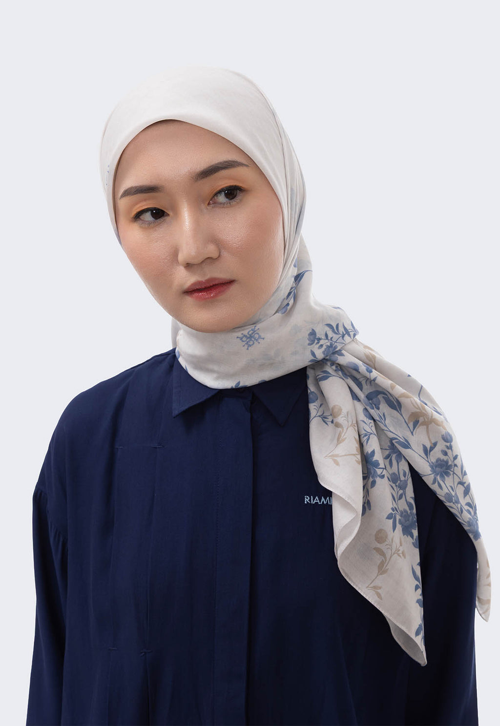 LEANOR SCARF