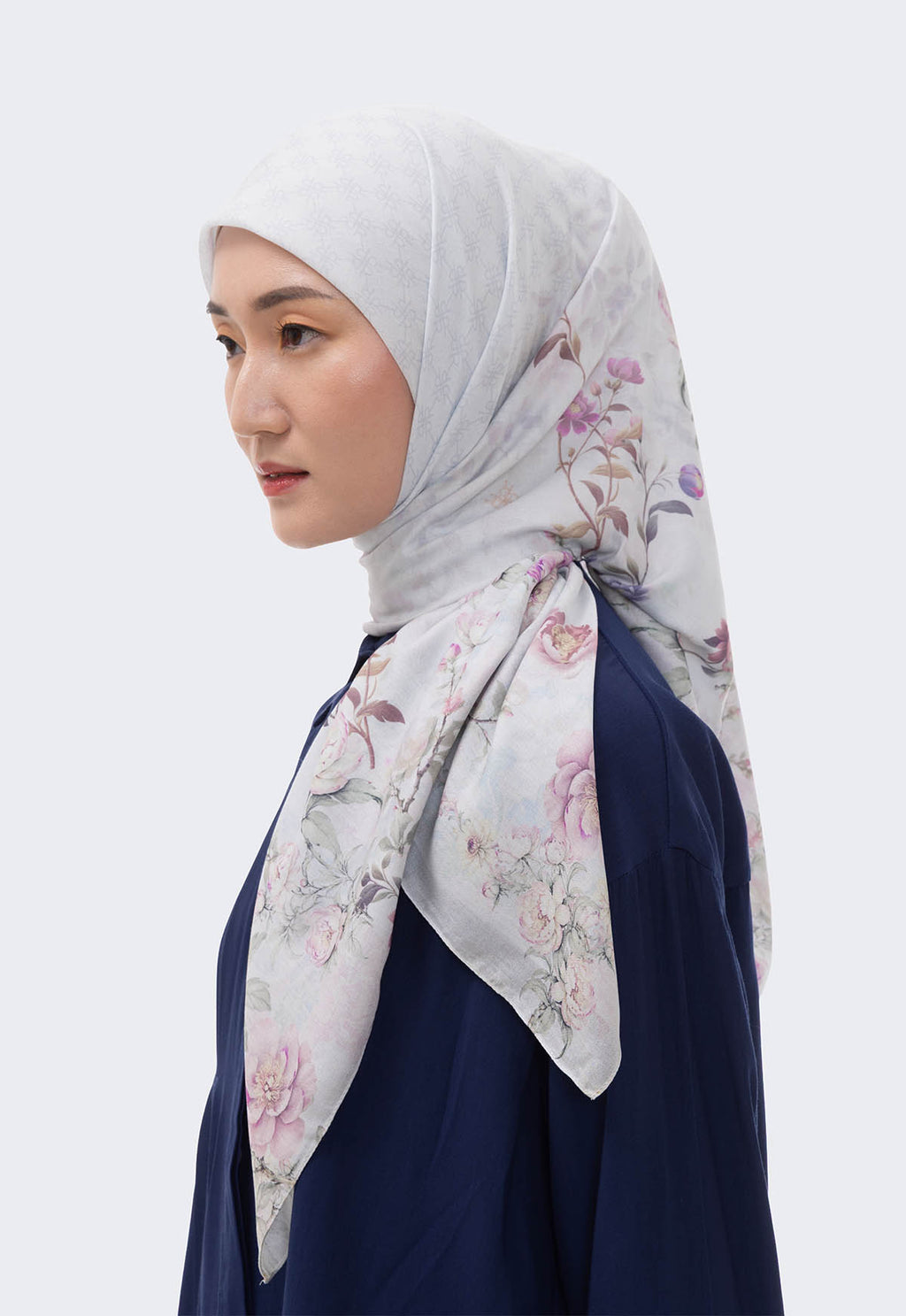 ASHVIA SCARF