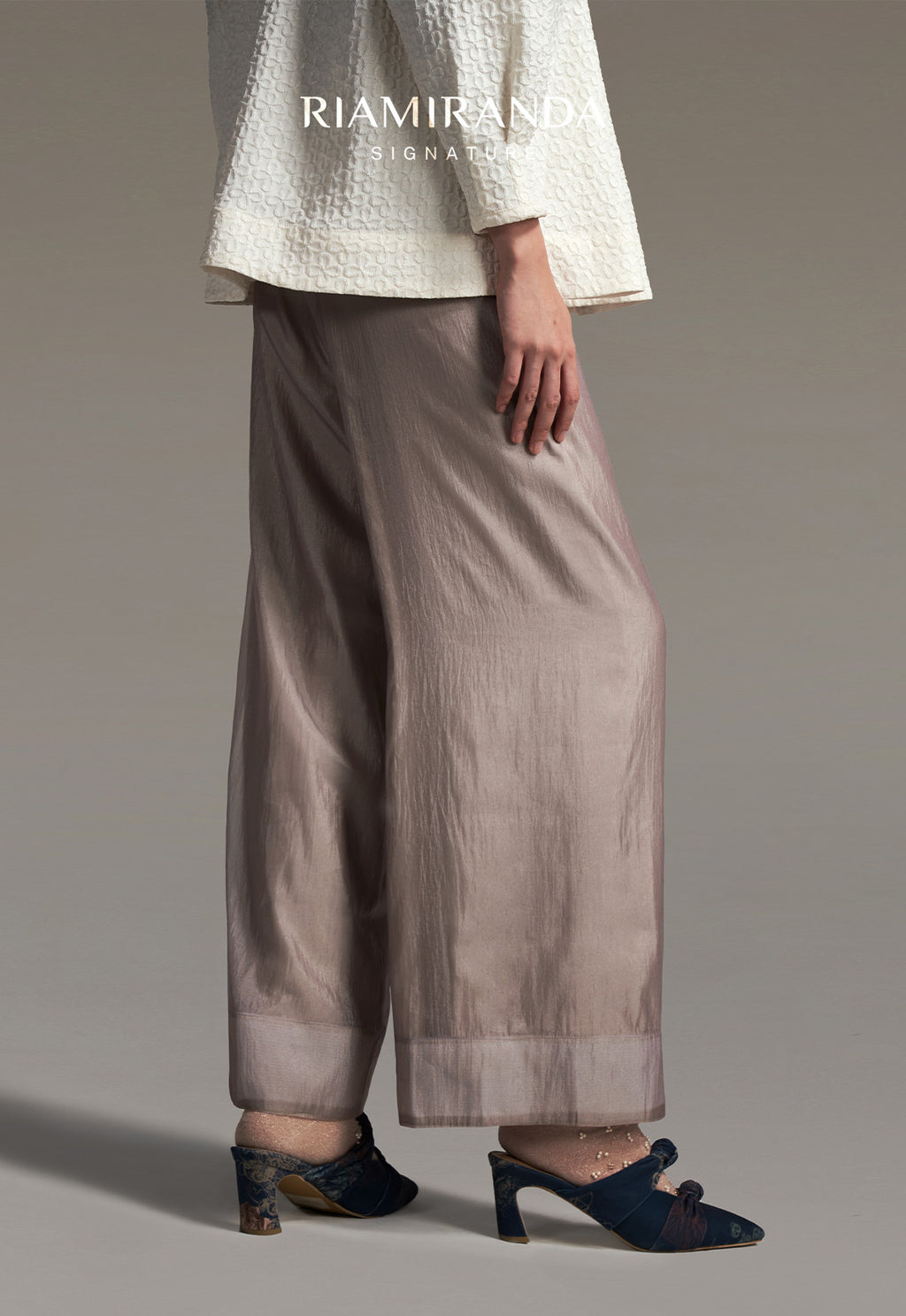 HESORA PANTS