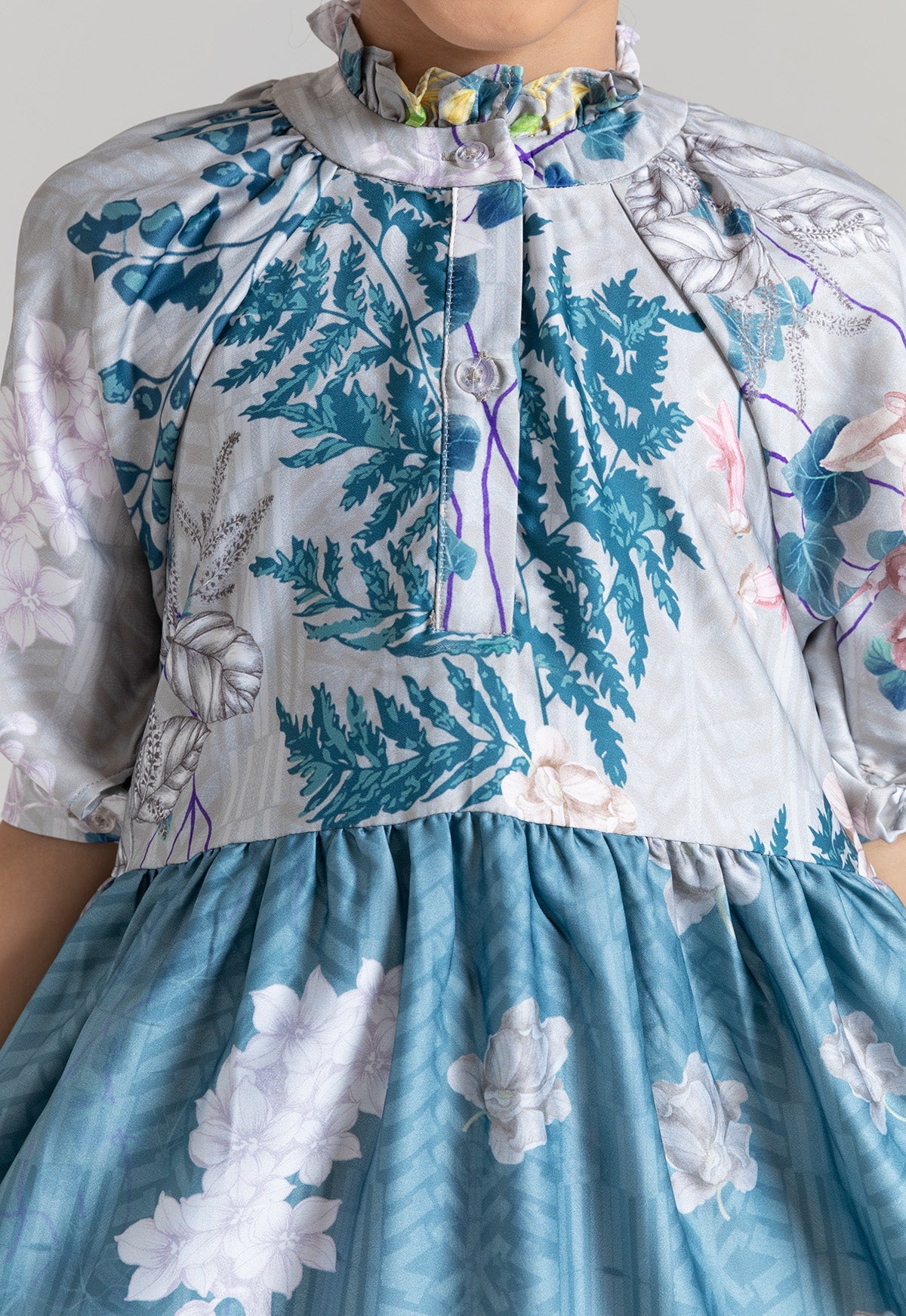 MINOR DEFECT R5 - SABARIS DRESS