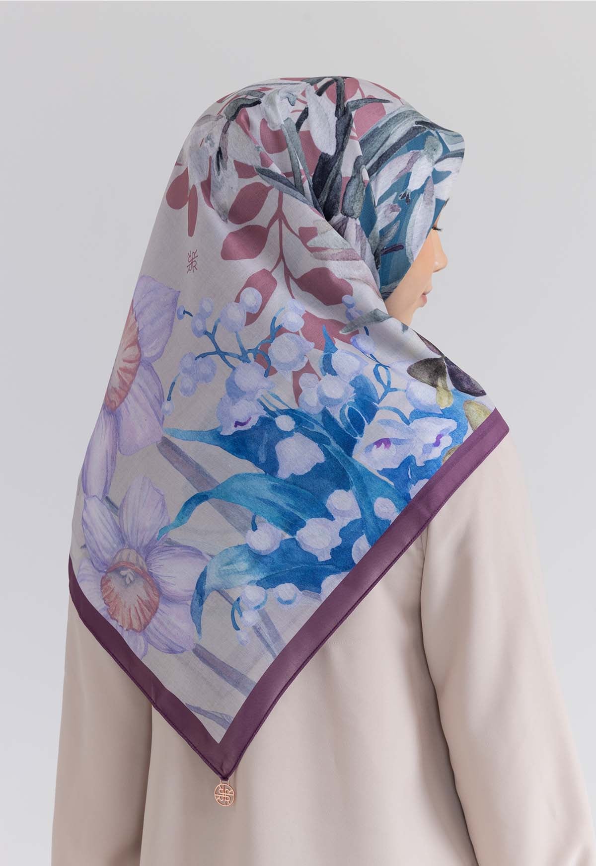 CALYN SCARF