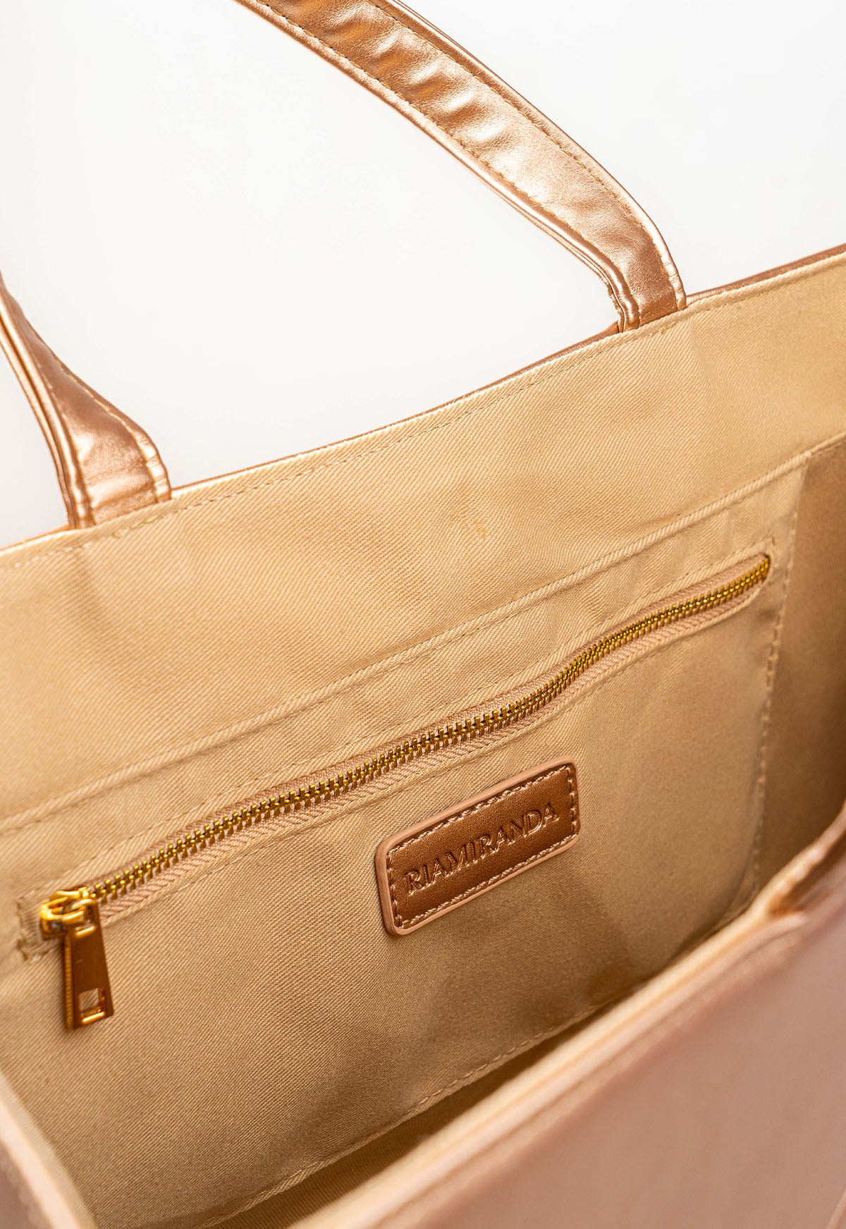 MINOR DEFECT R5 - HARLOW MEDIUM METALIC BAG