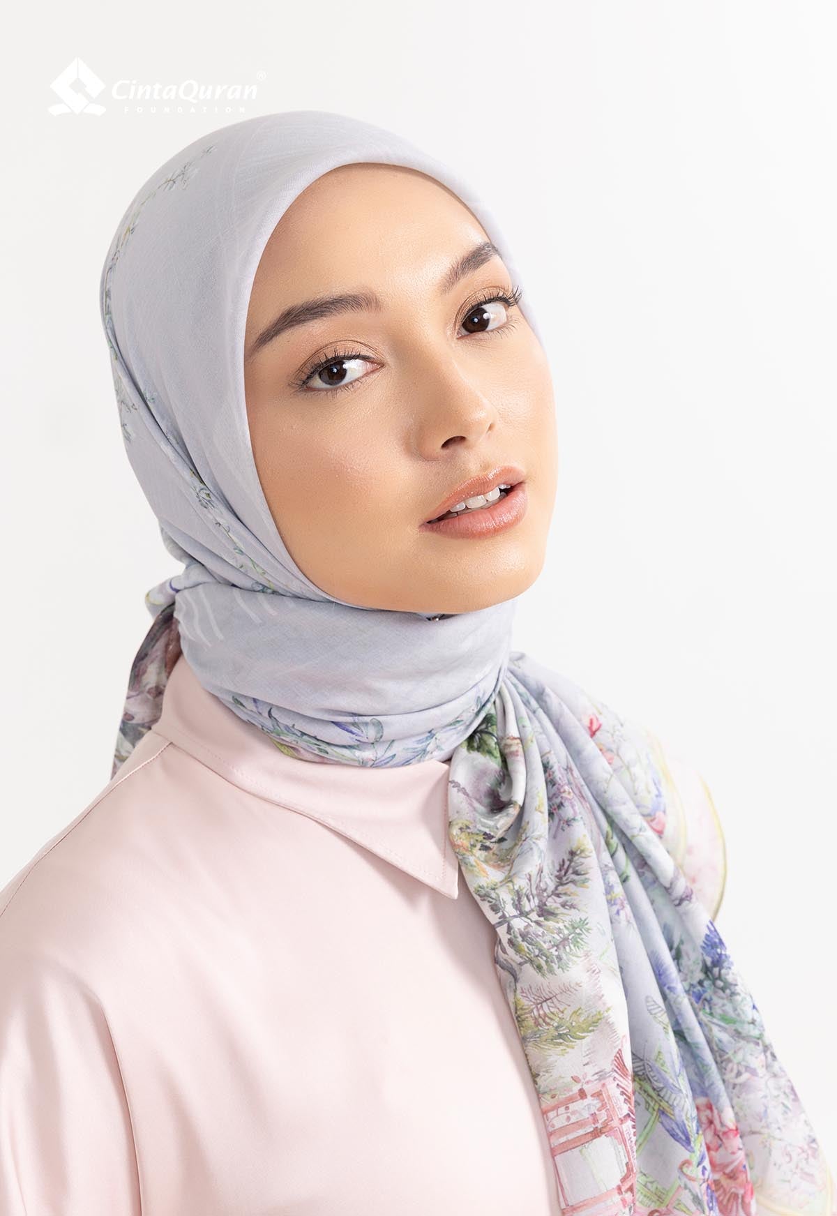 SHIMA SCARF