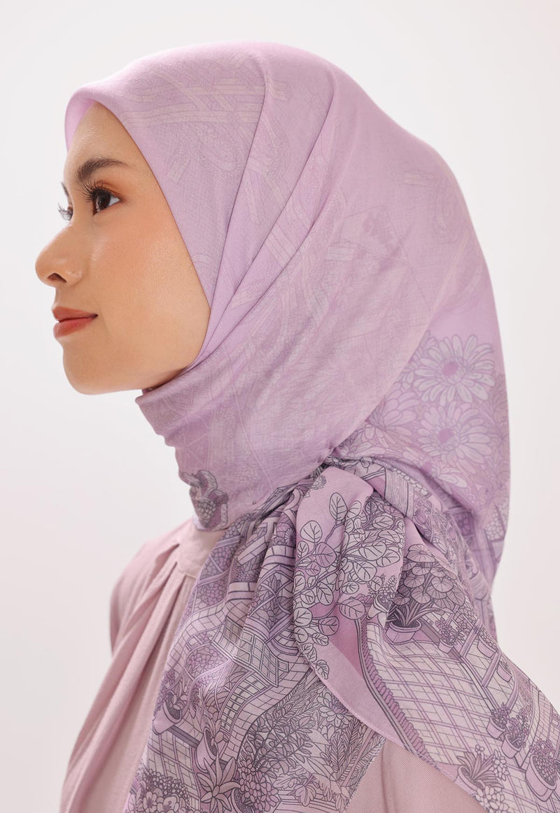 GAELLE SCARF