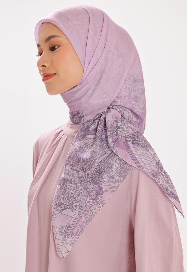 GAELLE SCARF