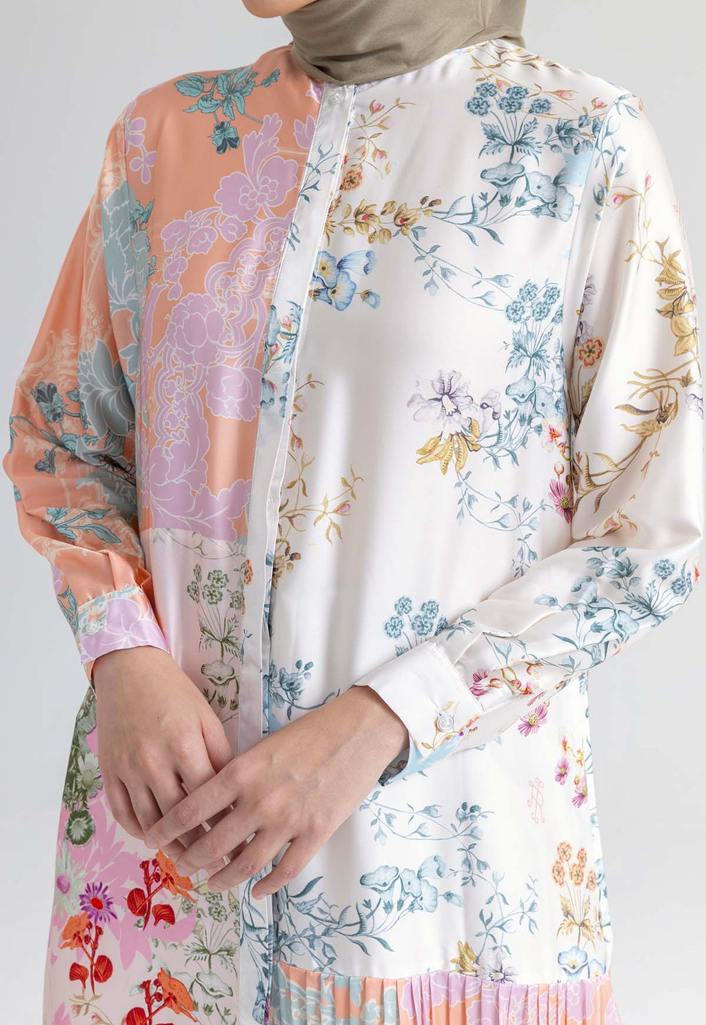 MORNING MYRTLE DRESS WITH PLEATS