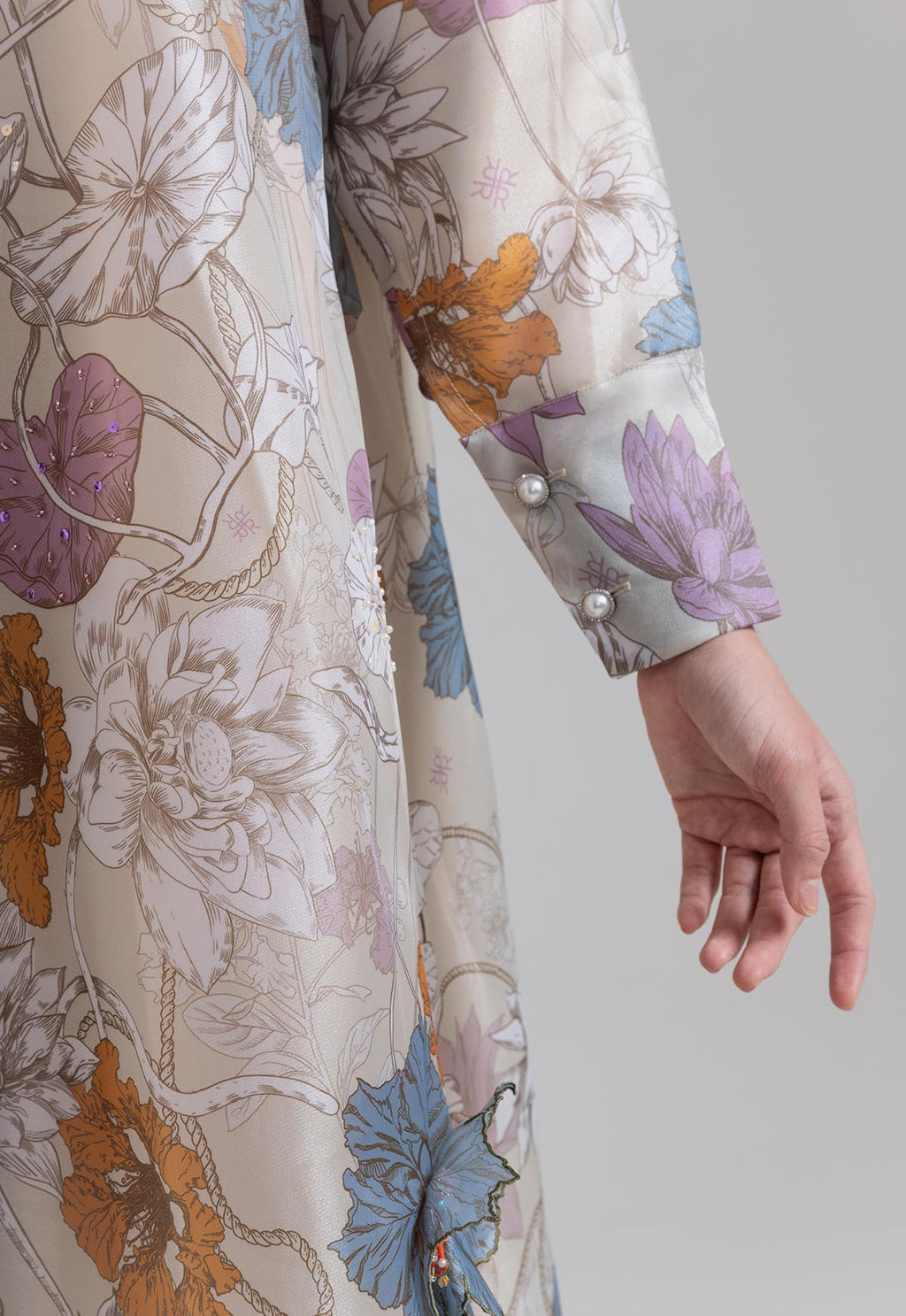 NUCIFERA DRESS