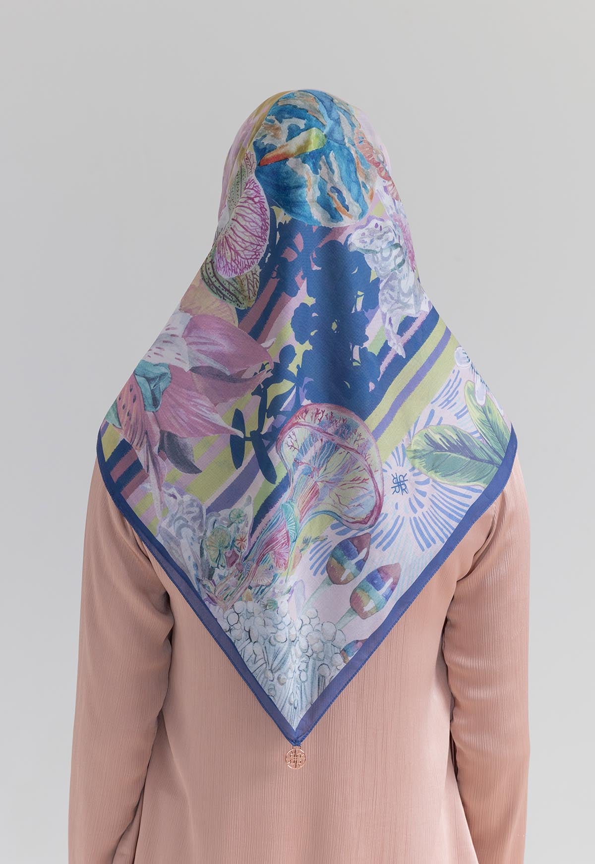 MINOR DEFECT R5 - FLOSSIE SCARF