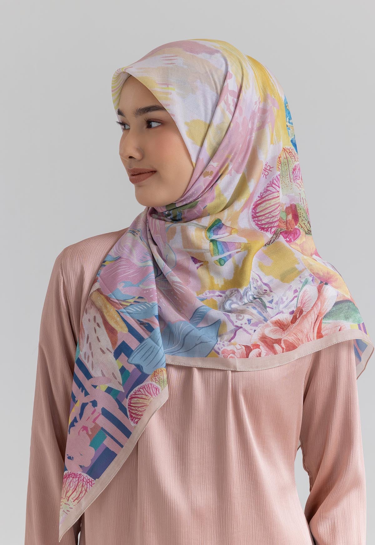 MINOR DEFECT R5 - FLOSSIE SCARF