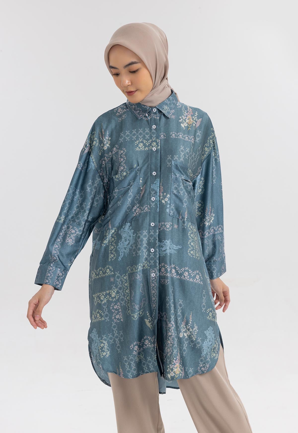 QISTIANA SHIRT