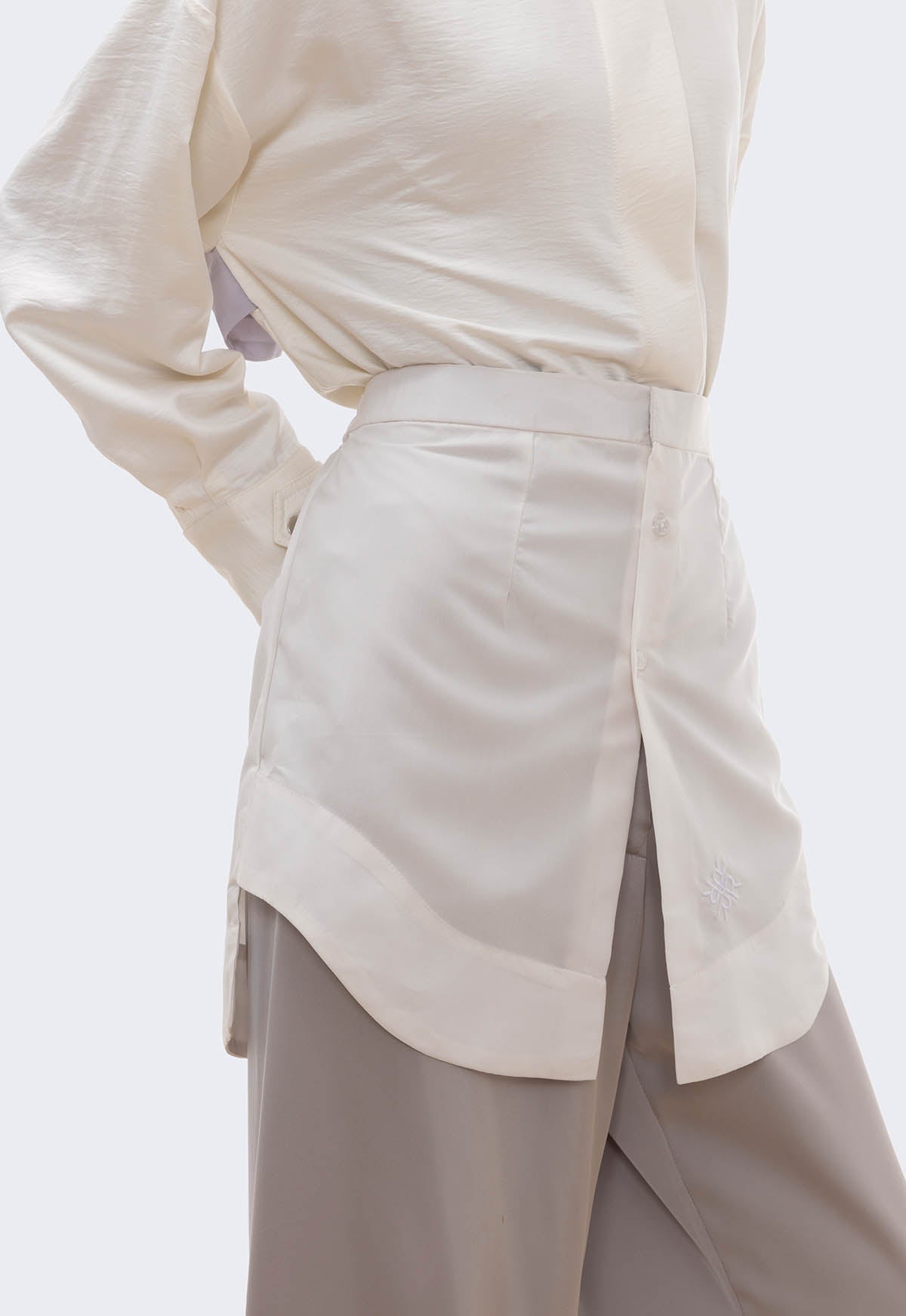 LINAYA SHIRT EXTENDER