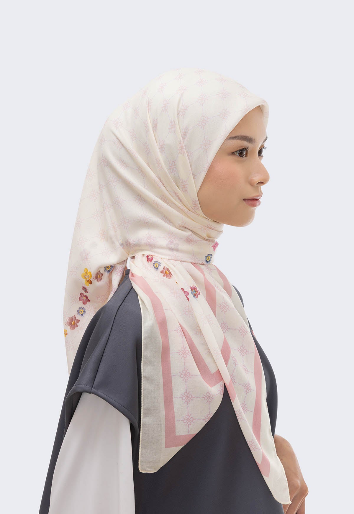 DAISY SCARF