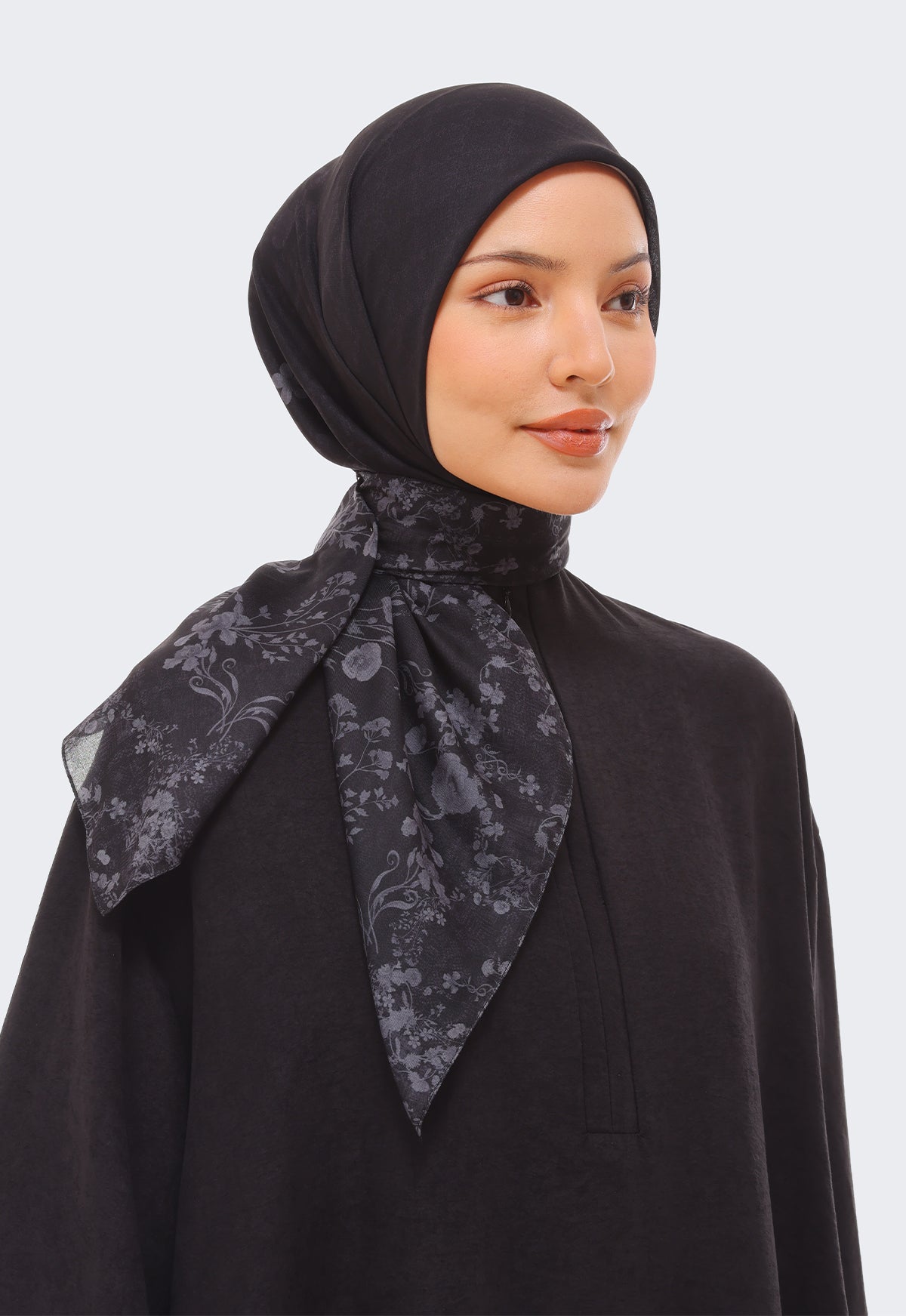 SAKHI SCARF