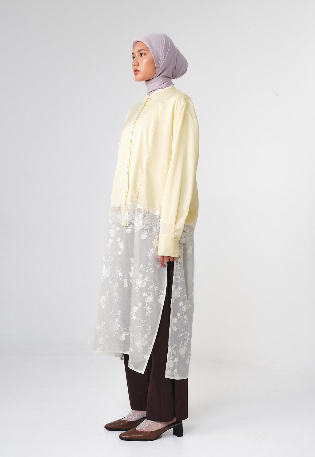 RUNA SILK LACE TOP