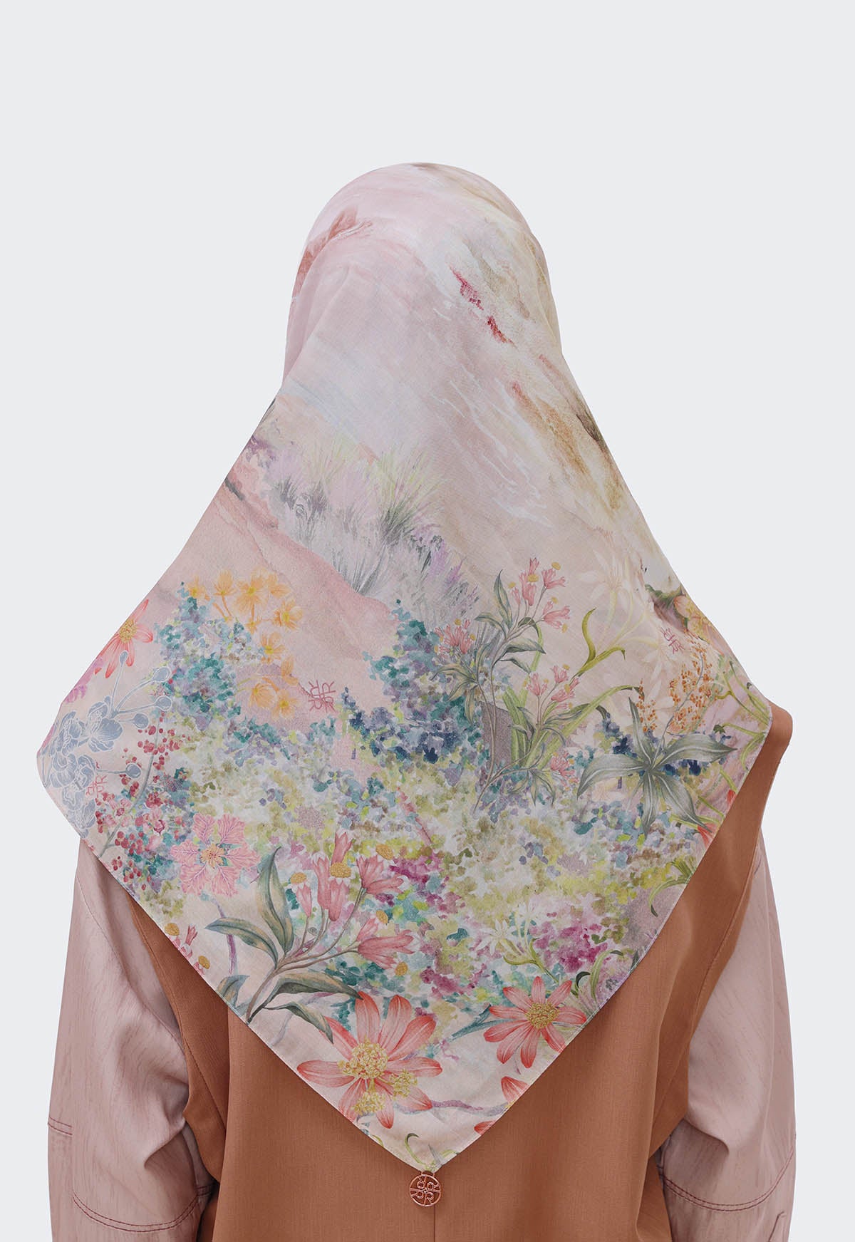NAIRA SCARF