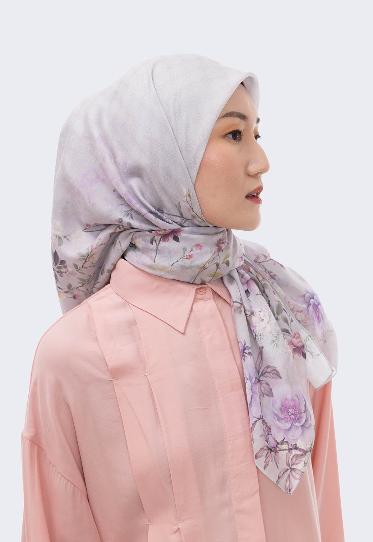 ASHVIA SCARF