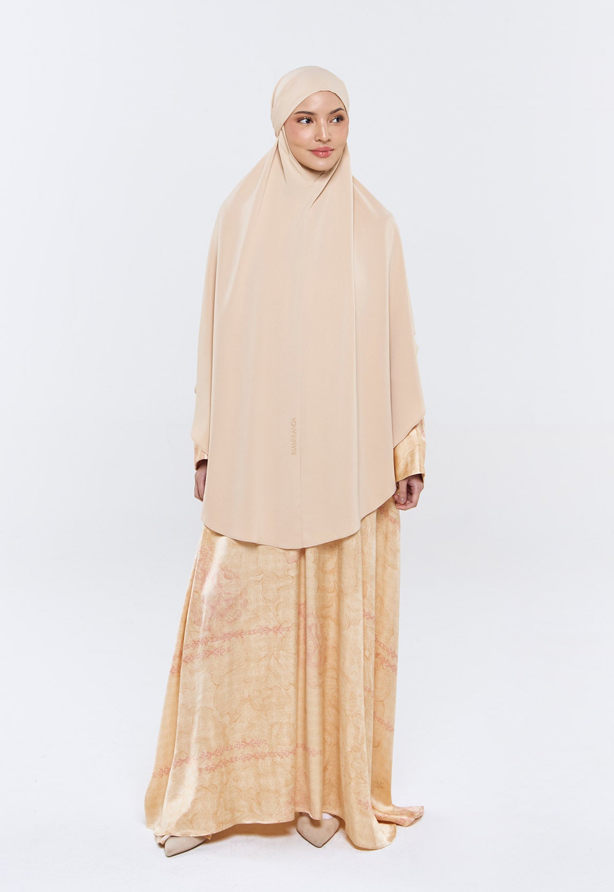 MAHIRA KHIMAR