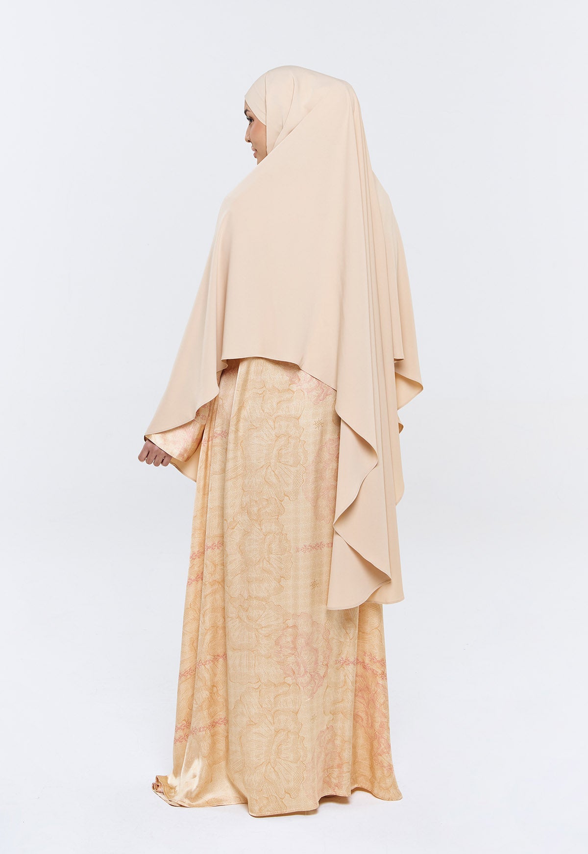 MAHIRA KHIMAR