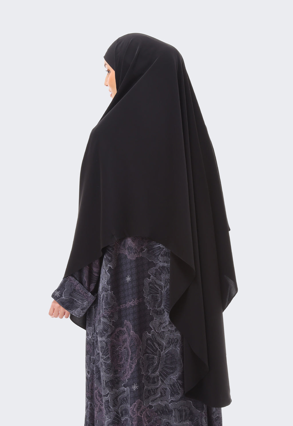 MAHIRA KHIMAR