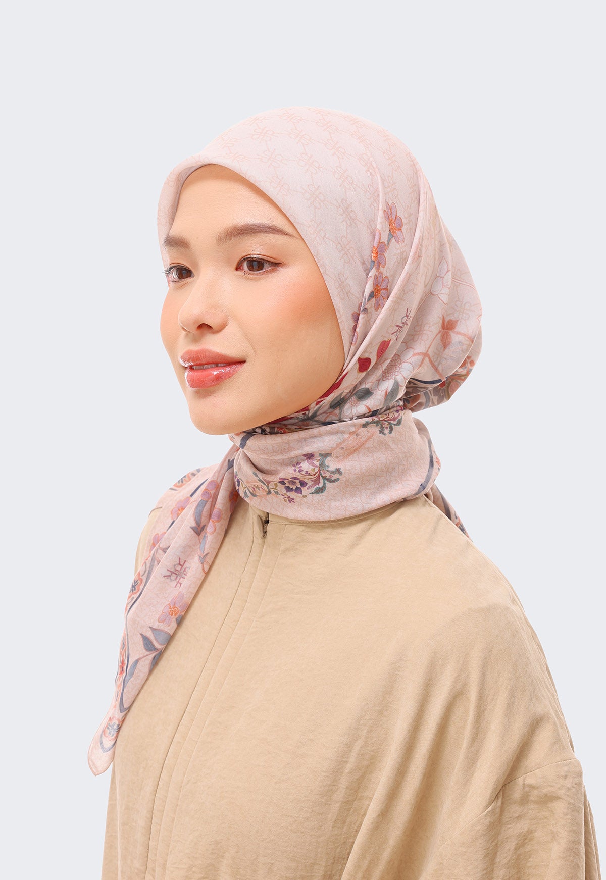 YAMINA SCARF
