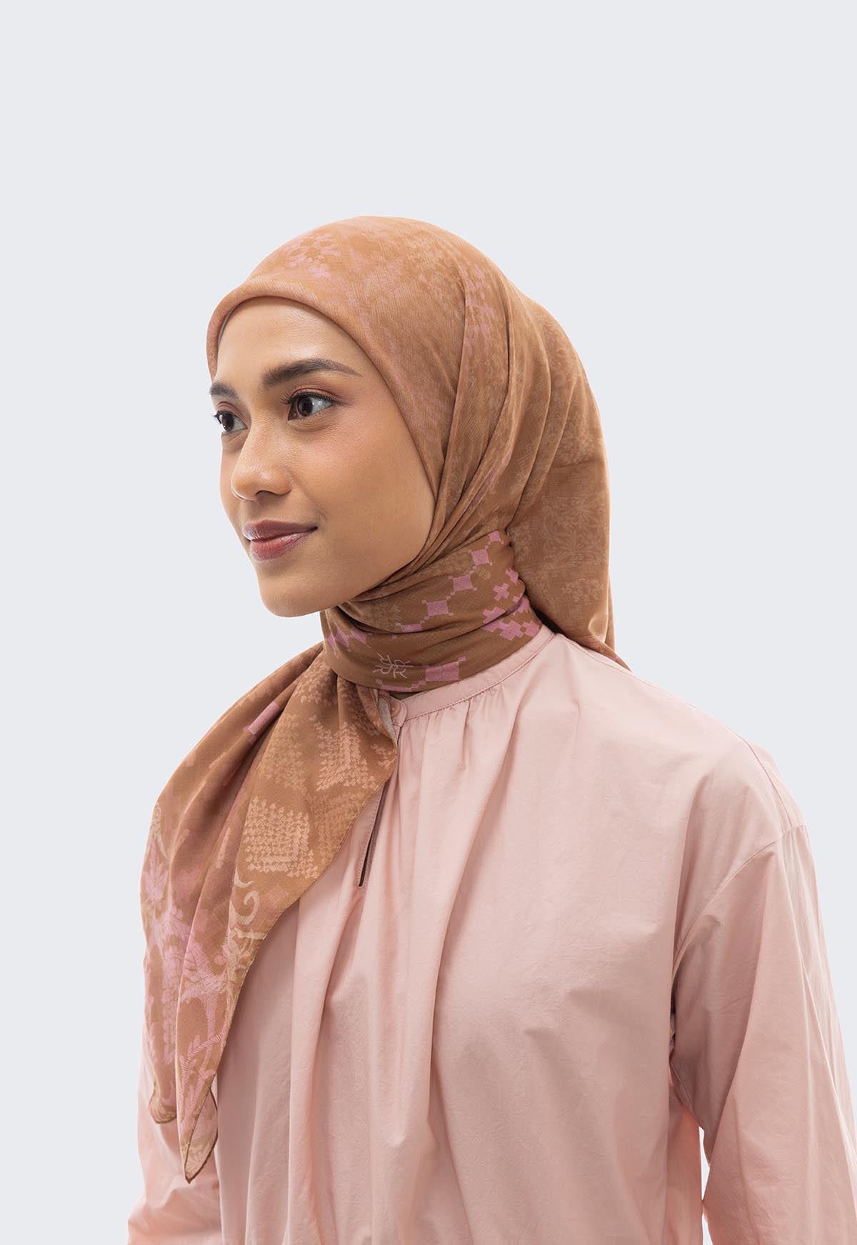 EVELINE SCARF