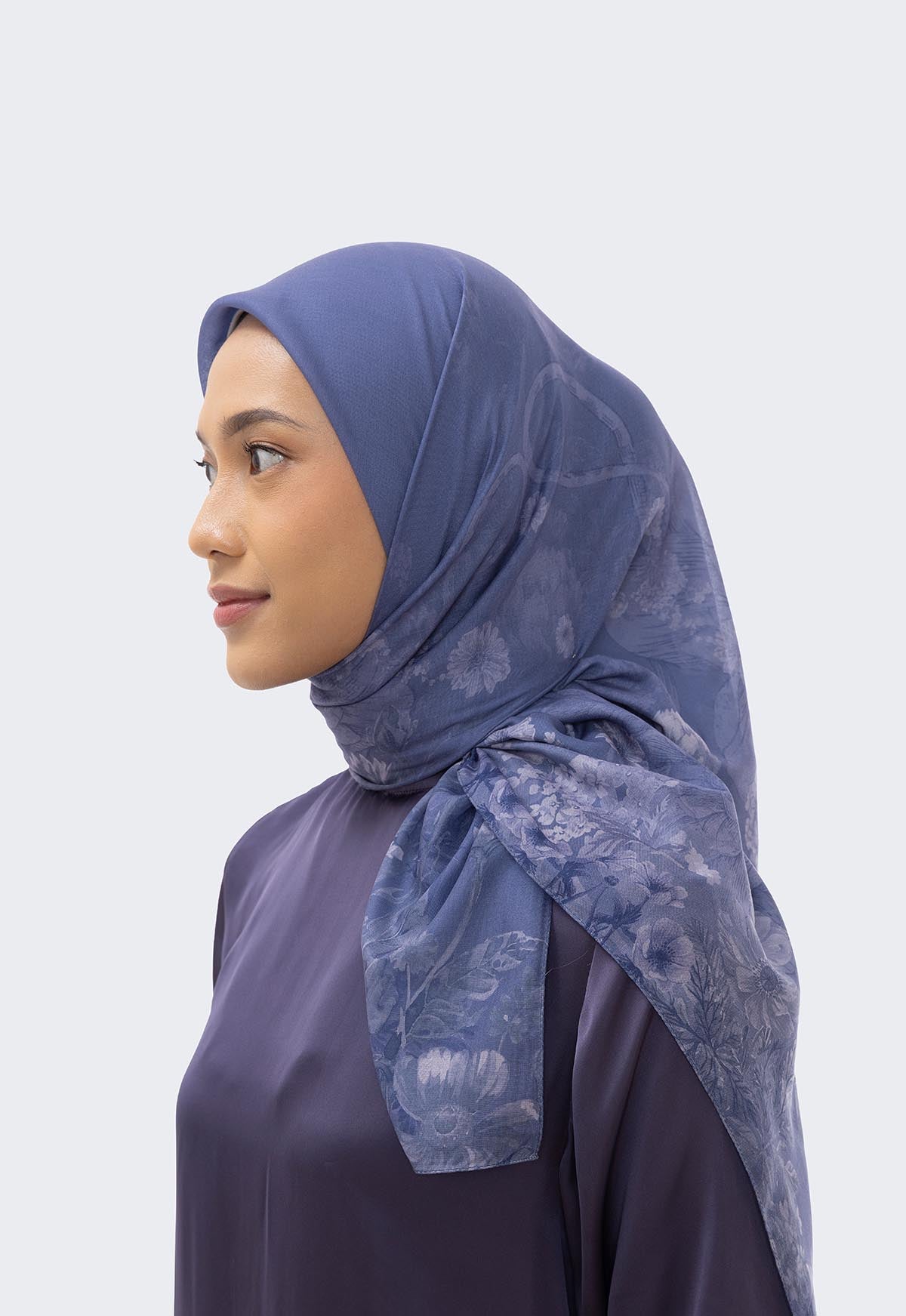 DYANDRA SCARF