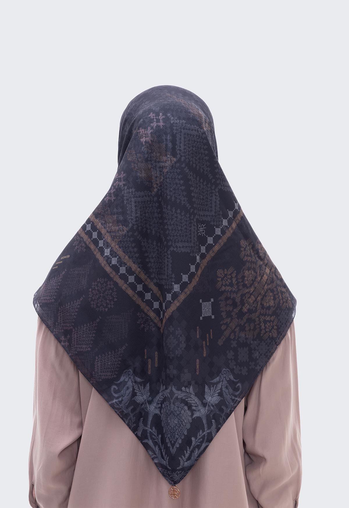 EVELINE SCARF