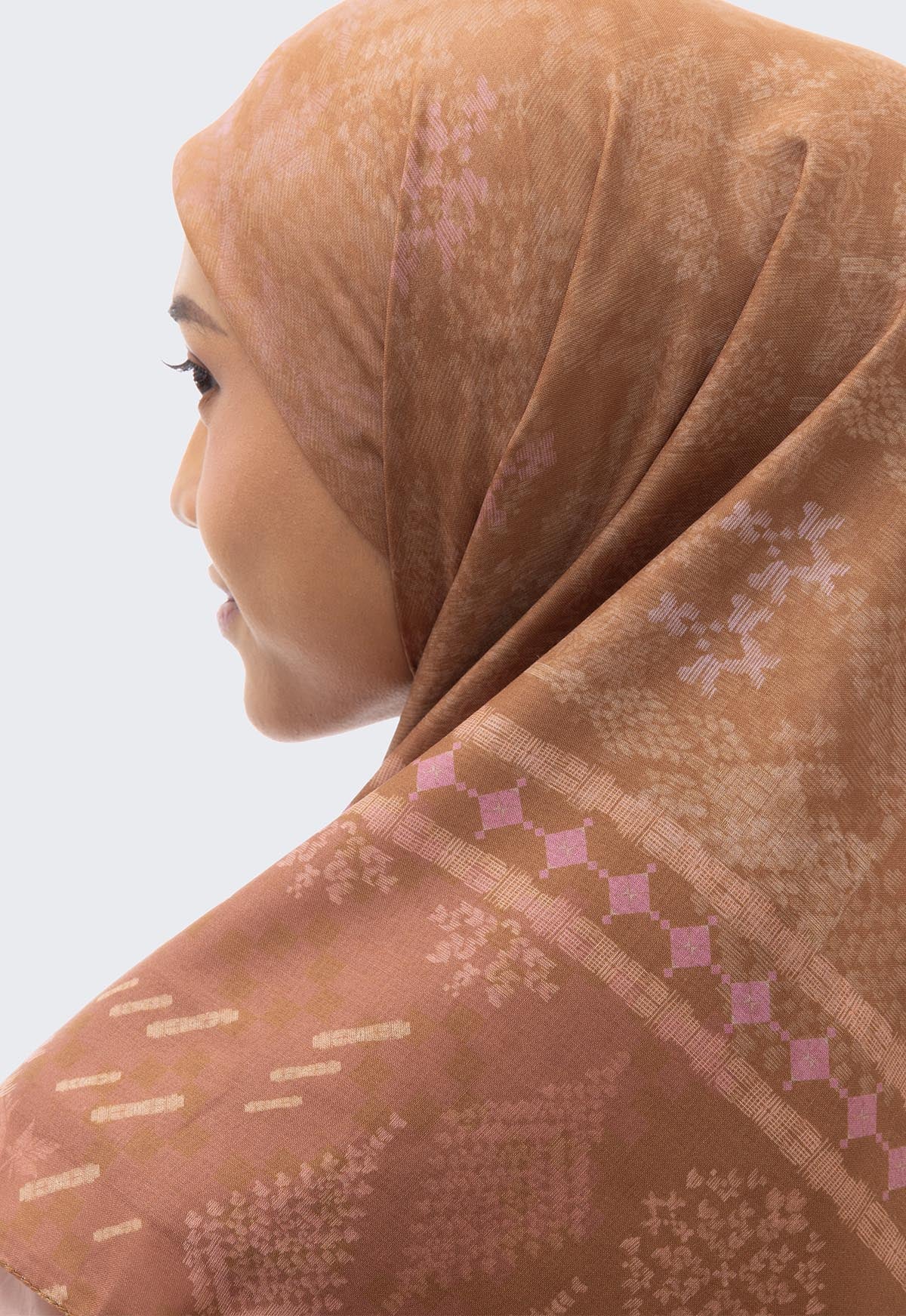 EVELINE SCARF