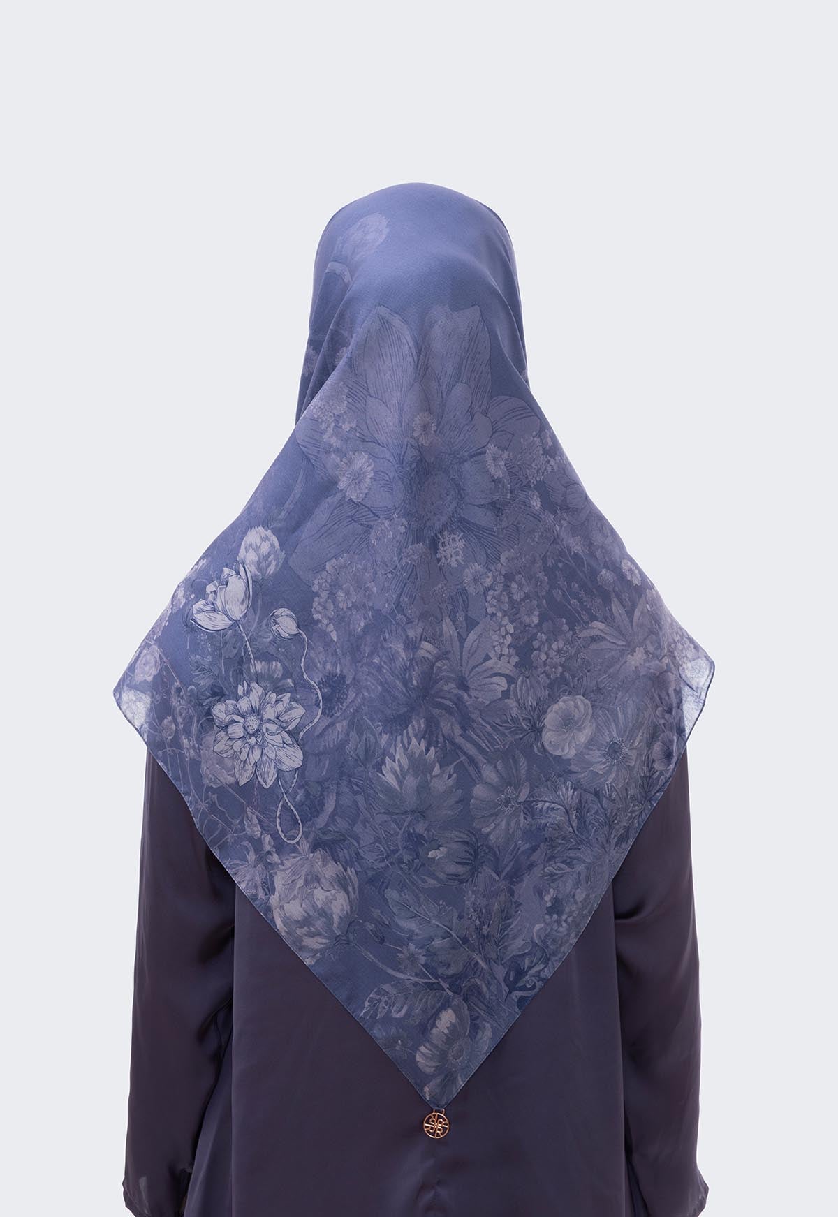 DYANDRA SCARF