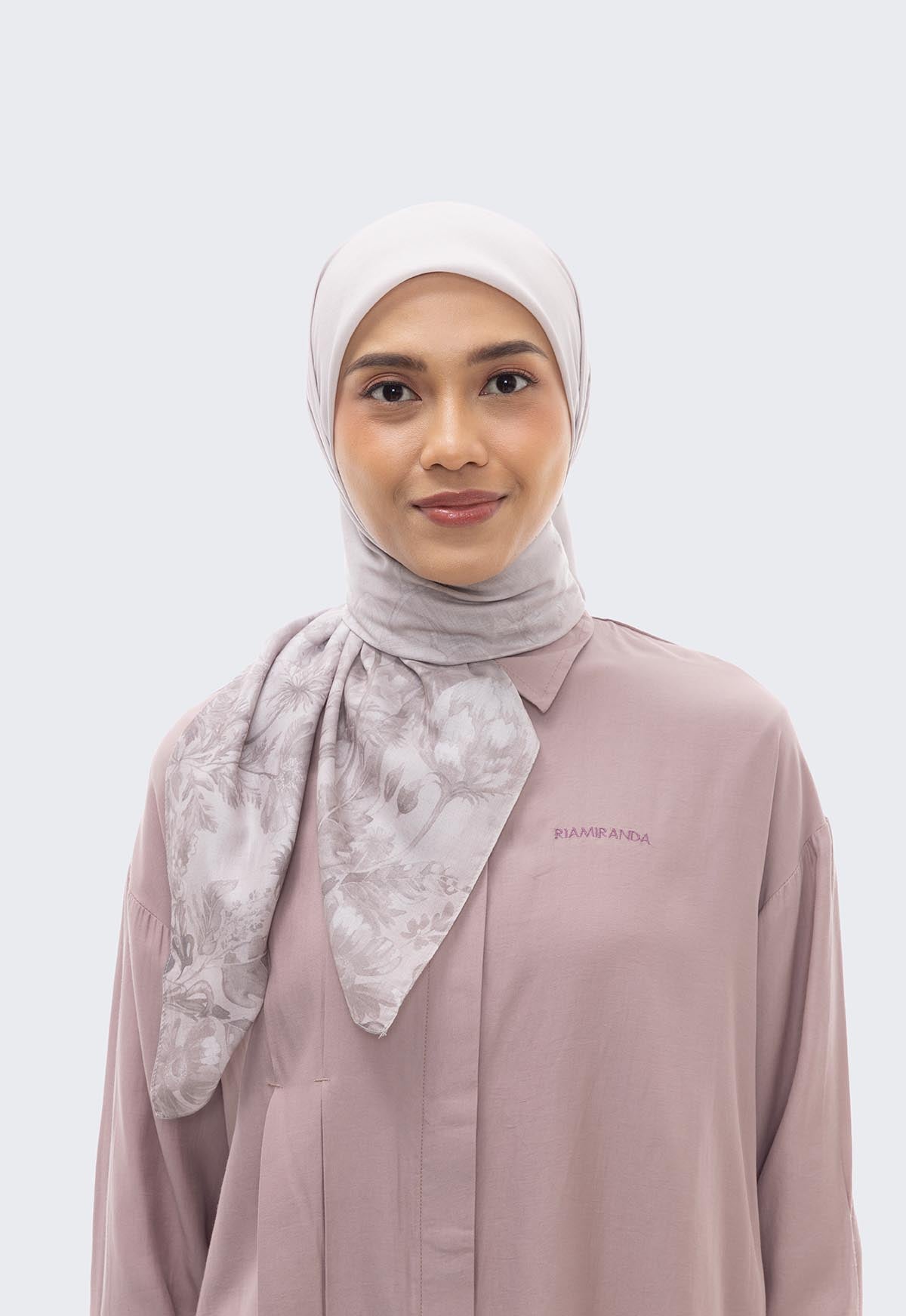DYANDRA SCARF