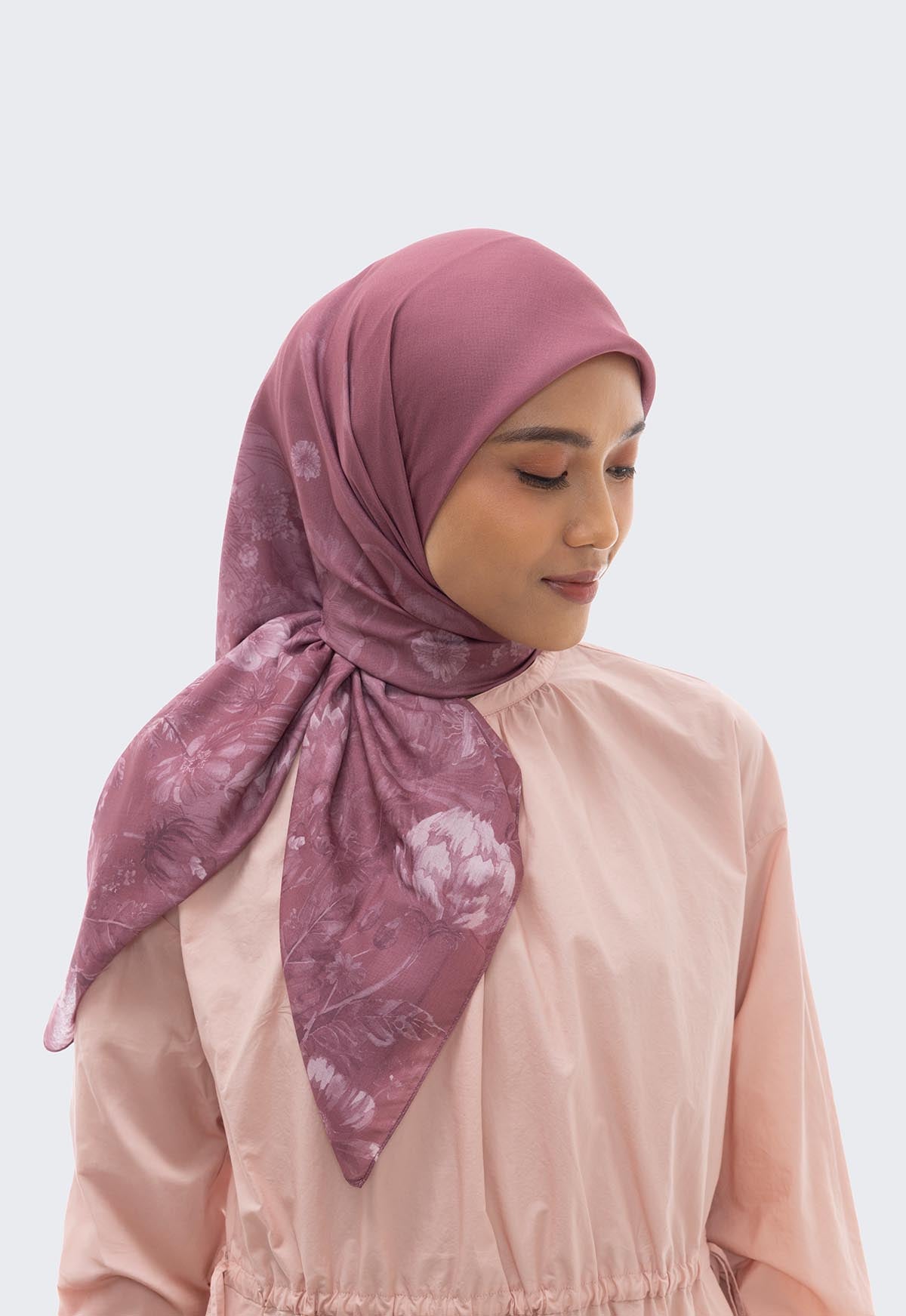 DYANDRA SCARF