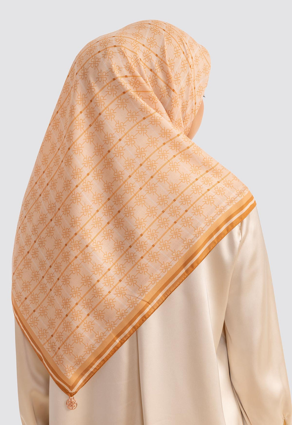 ESHAL SCARF