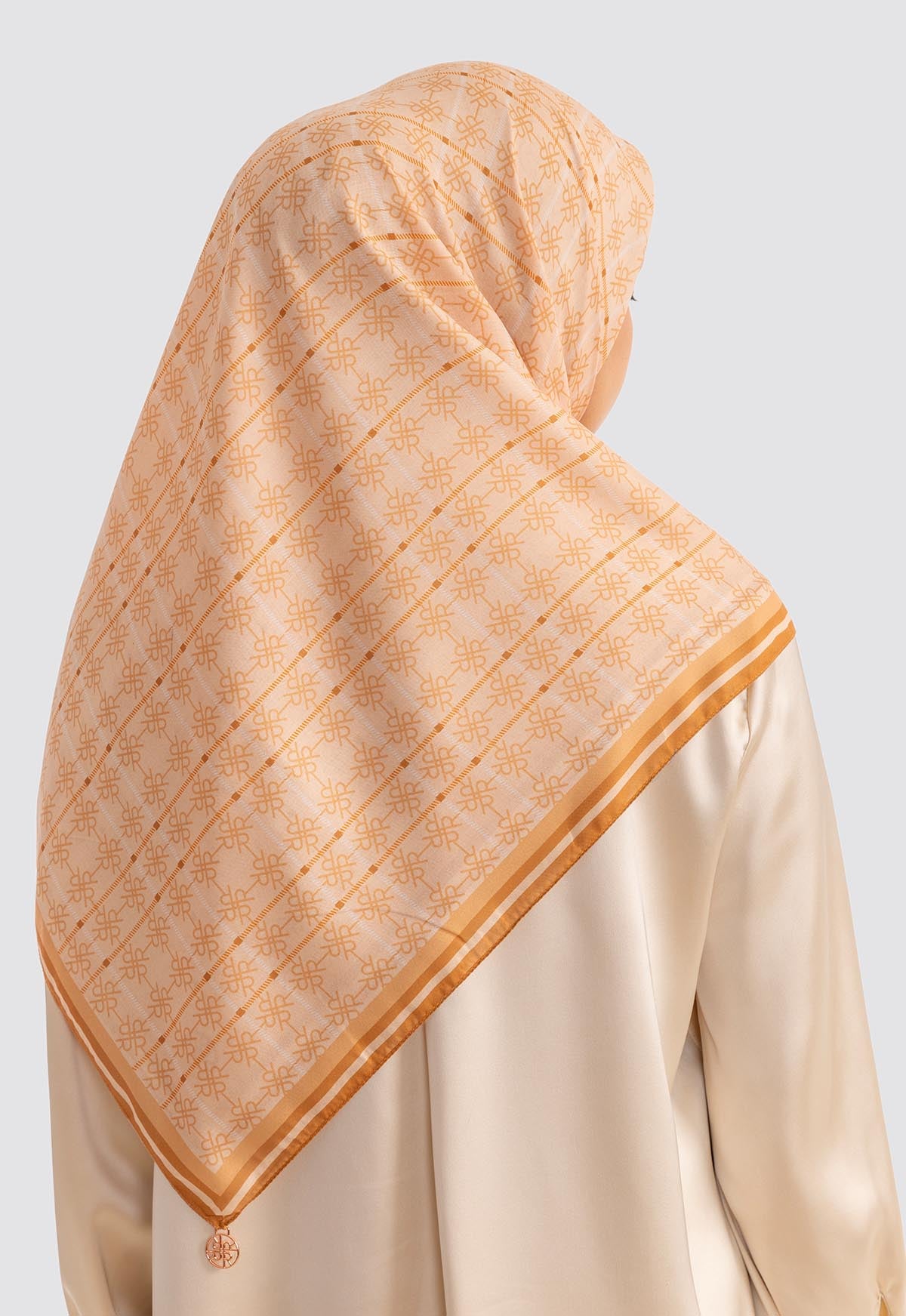 ESHAL SCARF